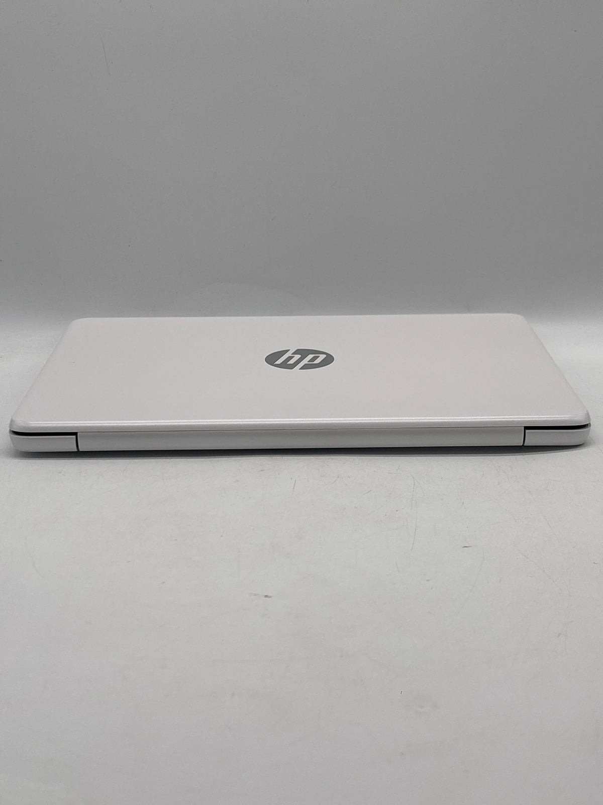 HP Stream 11-ak1035nr 11" Intel Atom 4GB RAM 32GB eMMC White - Bad Battery