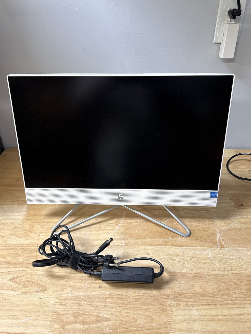 HP 22-DD0224 21.5" All-in-One PC (Intel Celeron J4025, 4GB RAM, 128GB SSD)