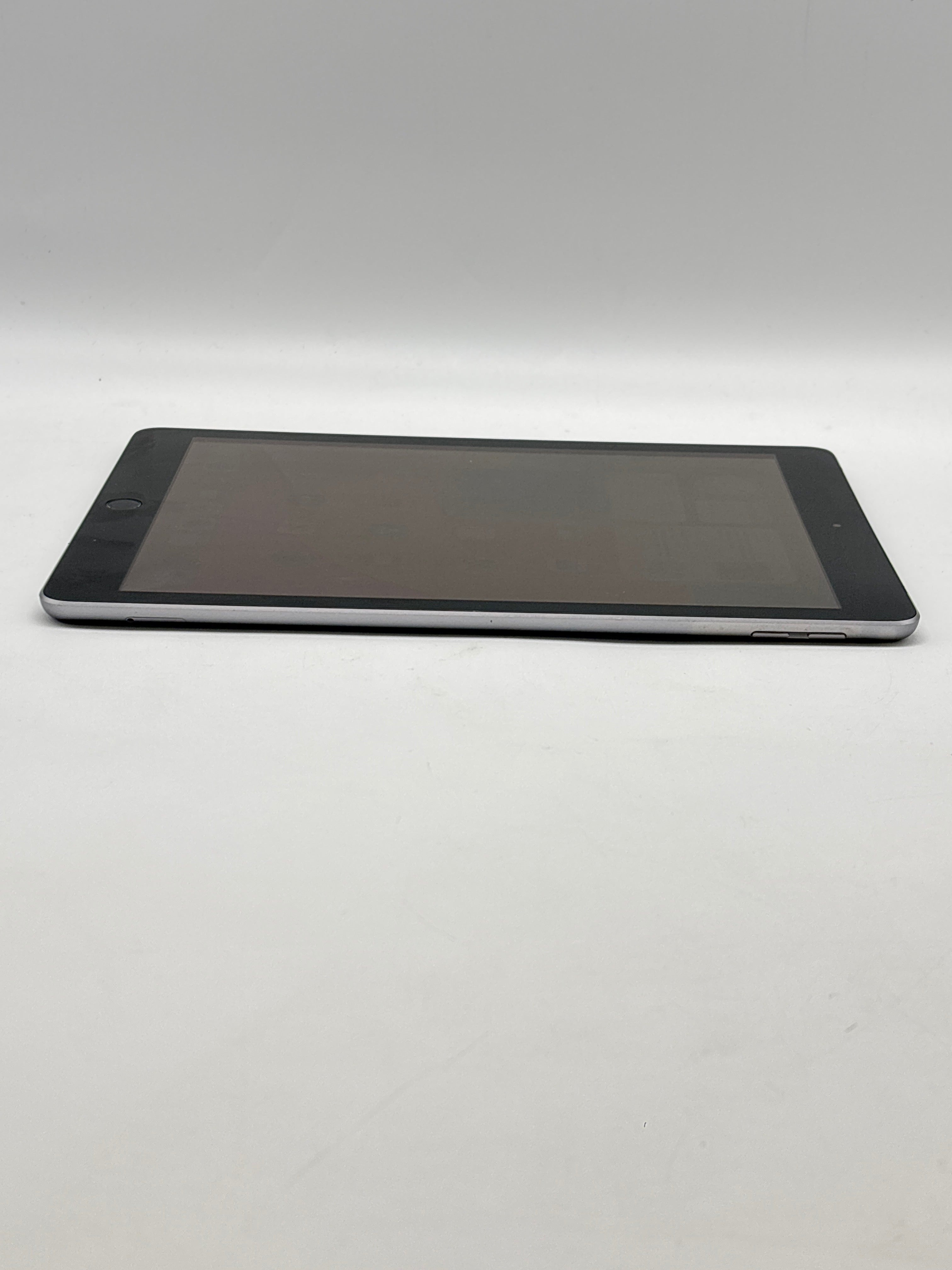 Apple iPad (6th Gen) A1954 Cellular + Wi Fi Silver - Used