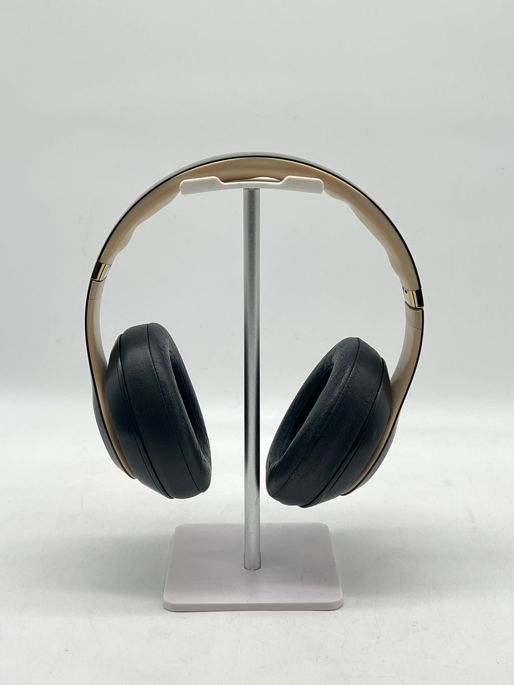 Beats Studio3 Wireless Over-Ear Bluetooth Headphones Blue