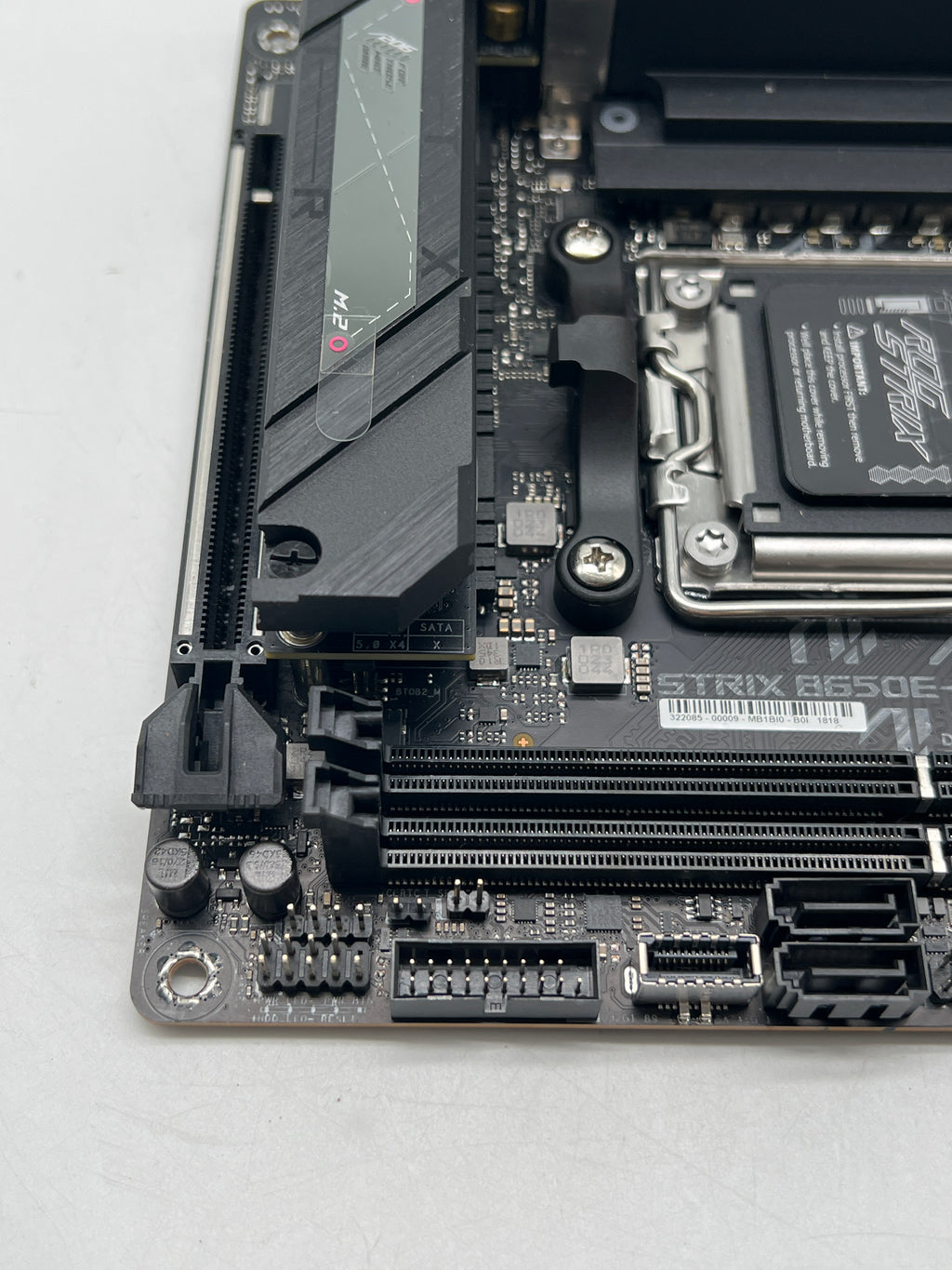 Asus ROG Strix B650E-I Motherboard AM5 Mini-ITX WiFi Black - Used