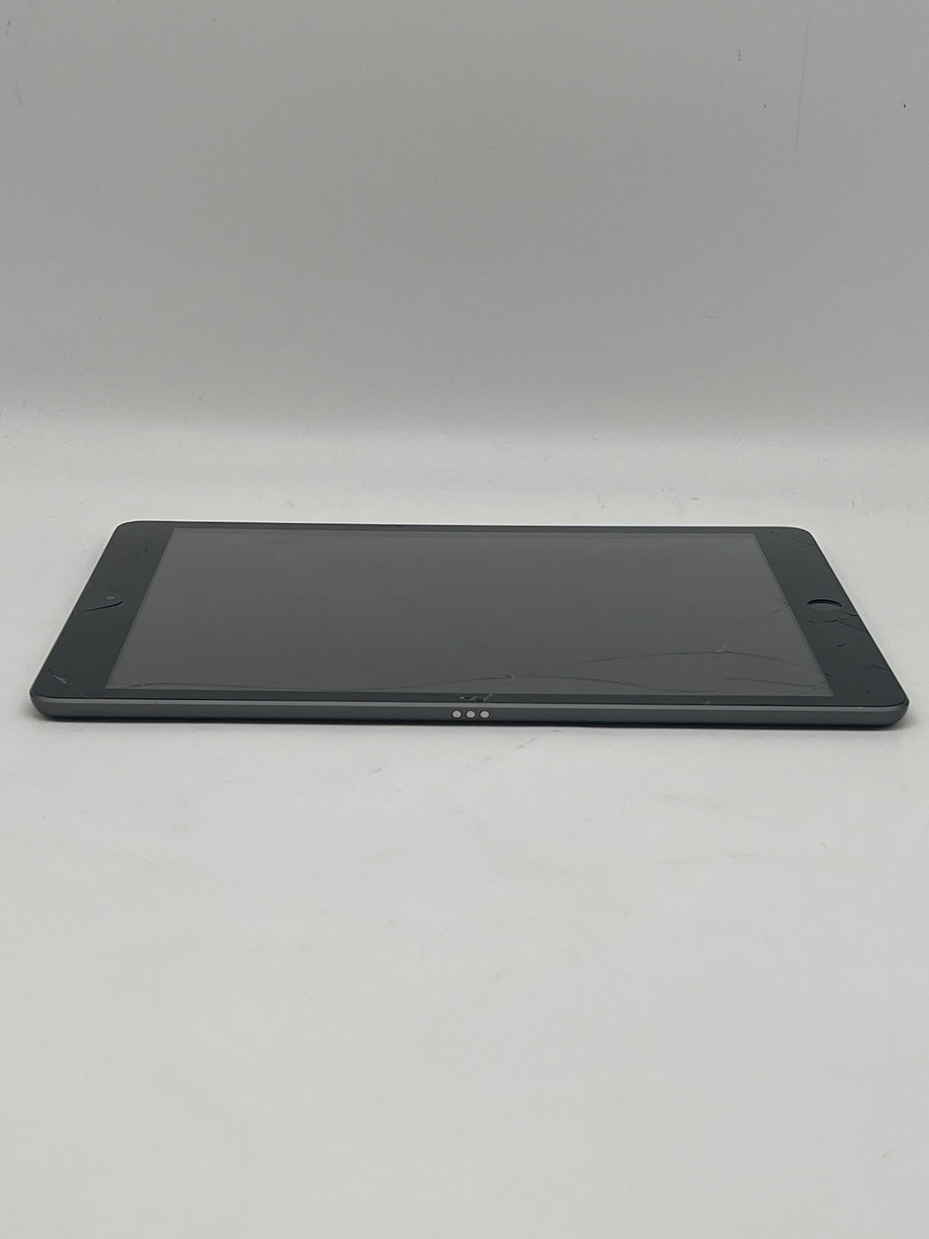 Apple iPad 9th Gen MK2K3LL/A 64GB Wi Fi - Cracked Screen