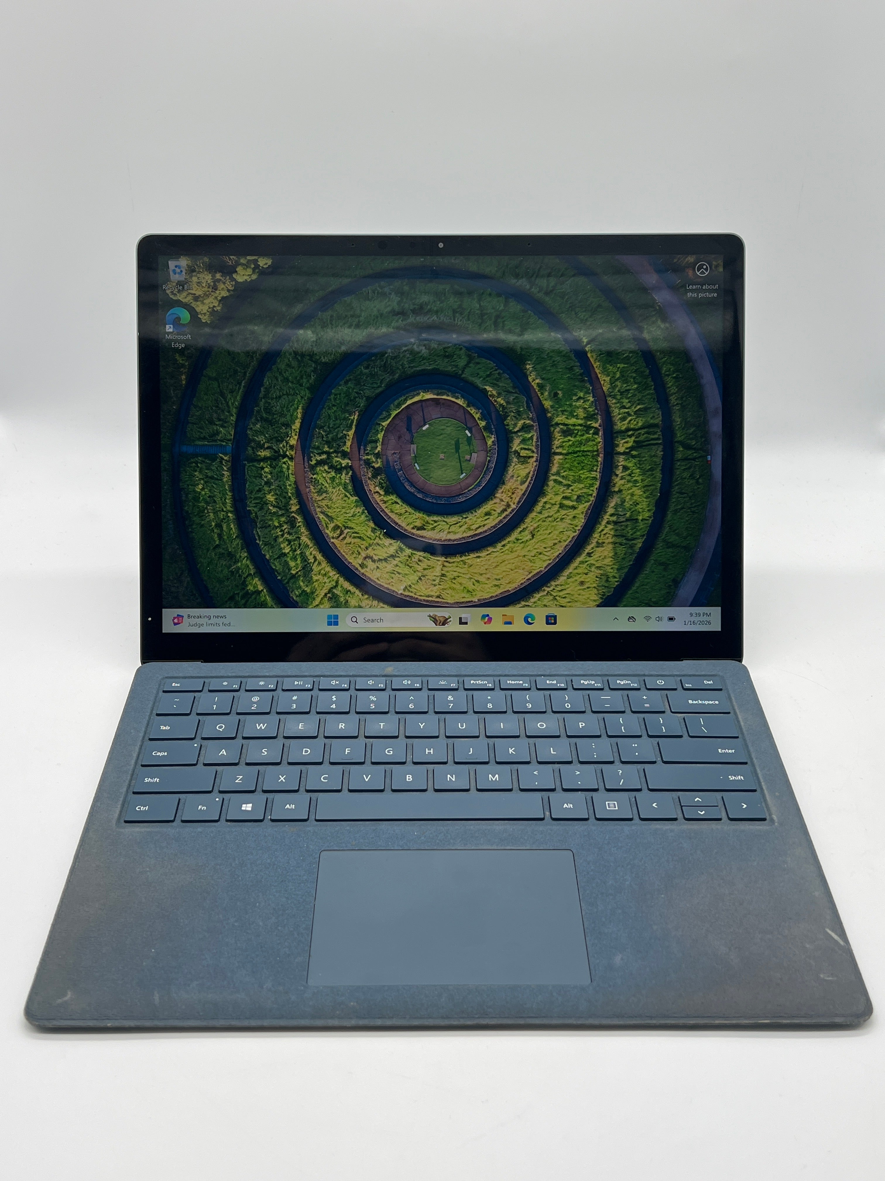Microsoft Surface Laptop 2 i5-8250U 8GB RAM 256GB - For Parts (Trackpad Issue)