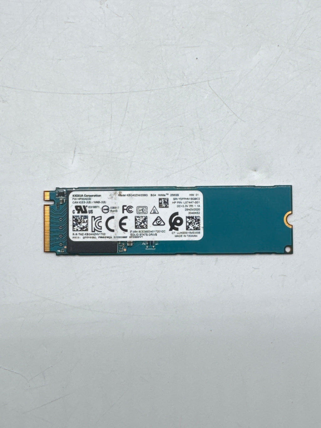 Kioxia K8G40ZNV256G 256GB M.2 2280 NVMe SSD