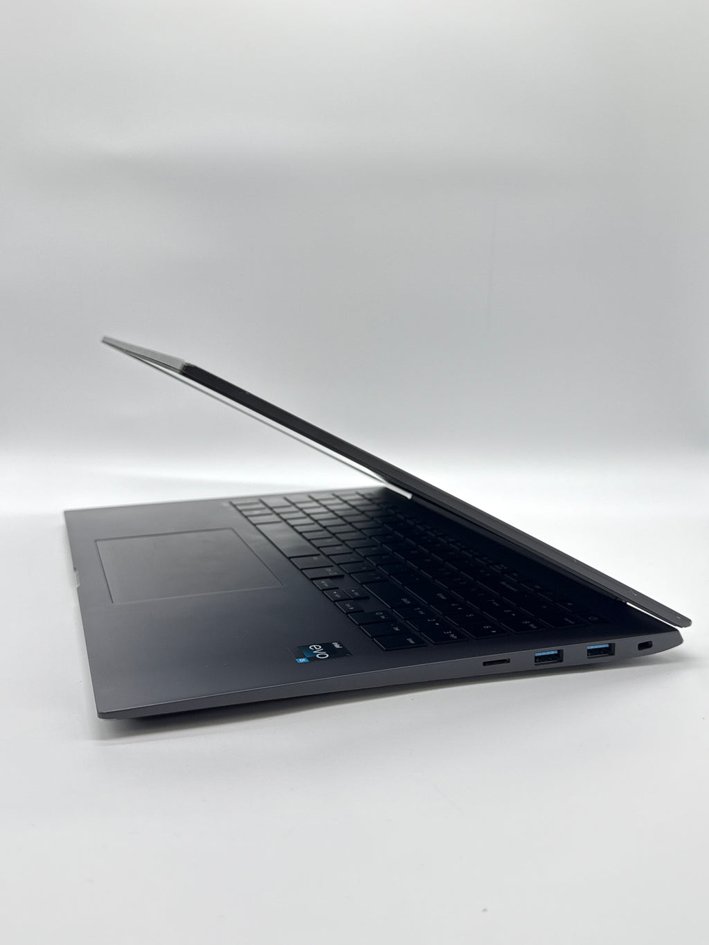 LG Gram 16Z90R-K.AAS6U1 i5-1340P 16GB RAM 512GB SSD