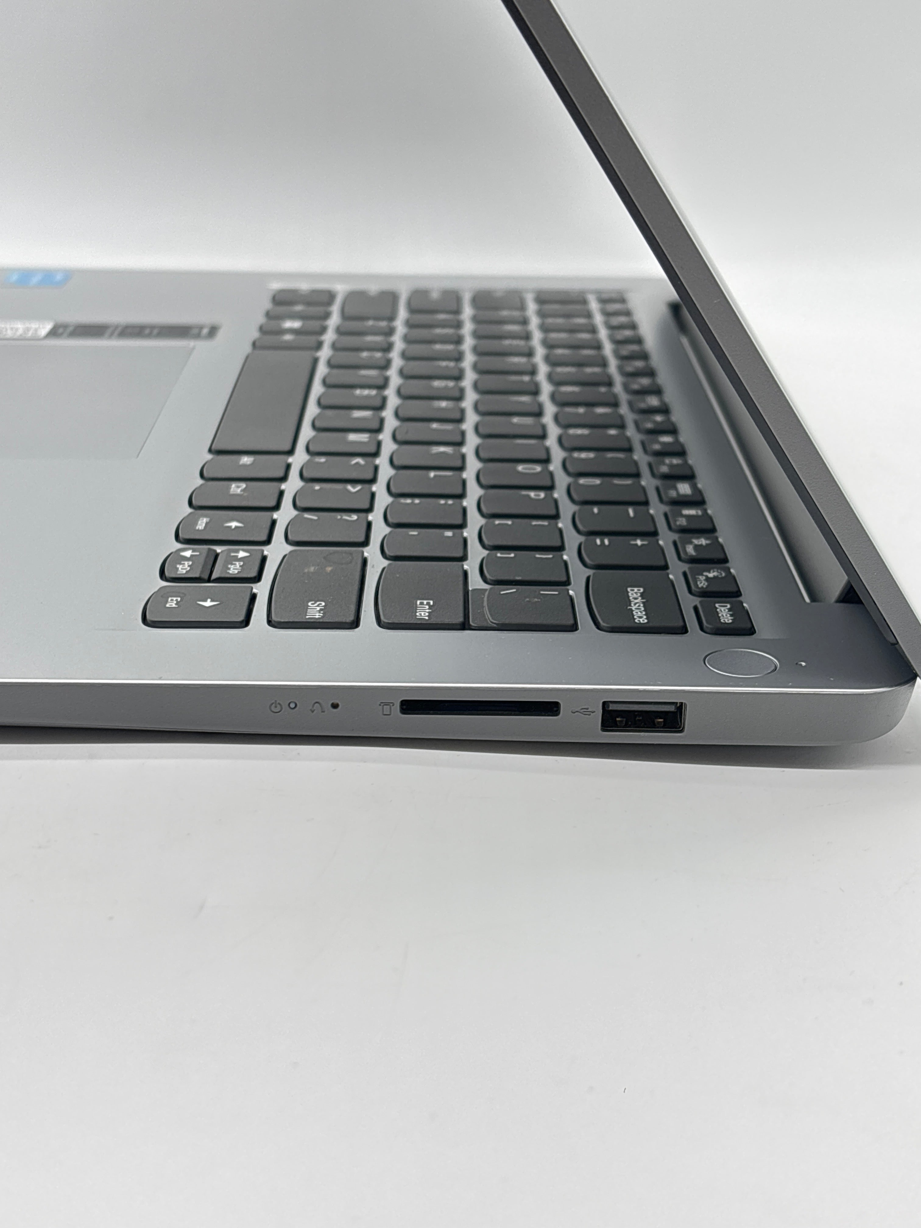 Lenovo IdeaPad 14IJL7 N6000 4GB RAM 128GB SSD Silver - Used