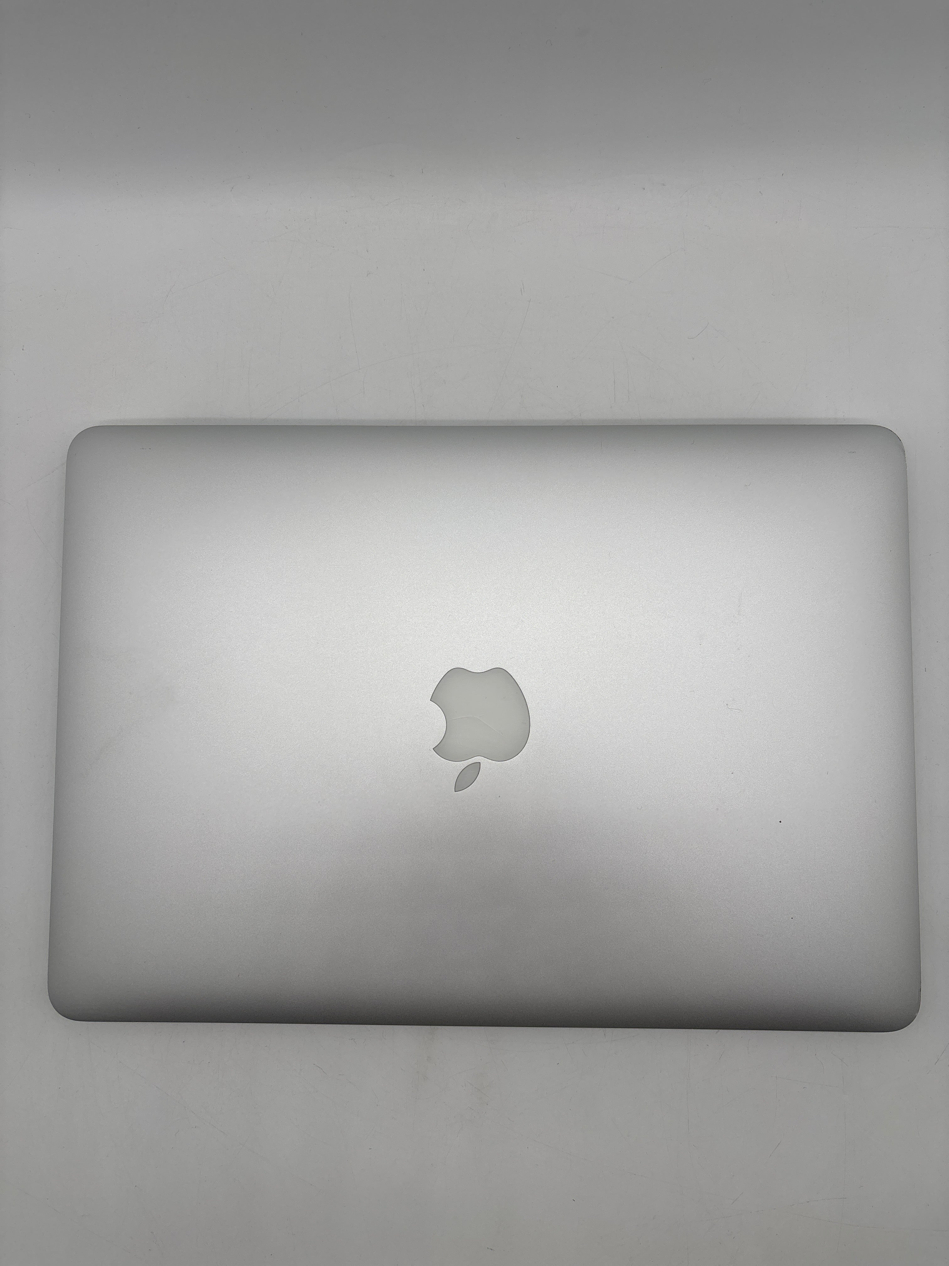 Apple MacBook Air A1466 2014 Intel i5 4GB RAM 128GB SSD Silver - Cracked Screen