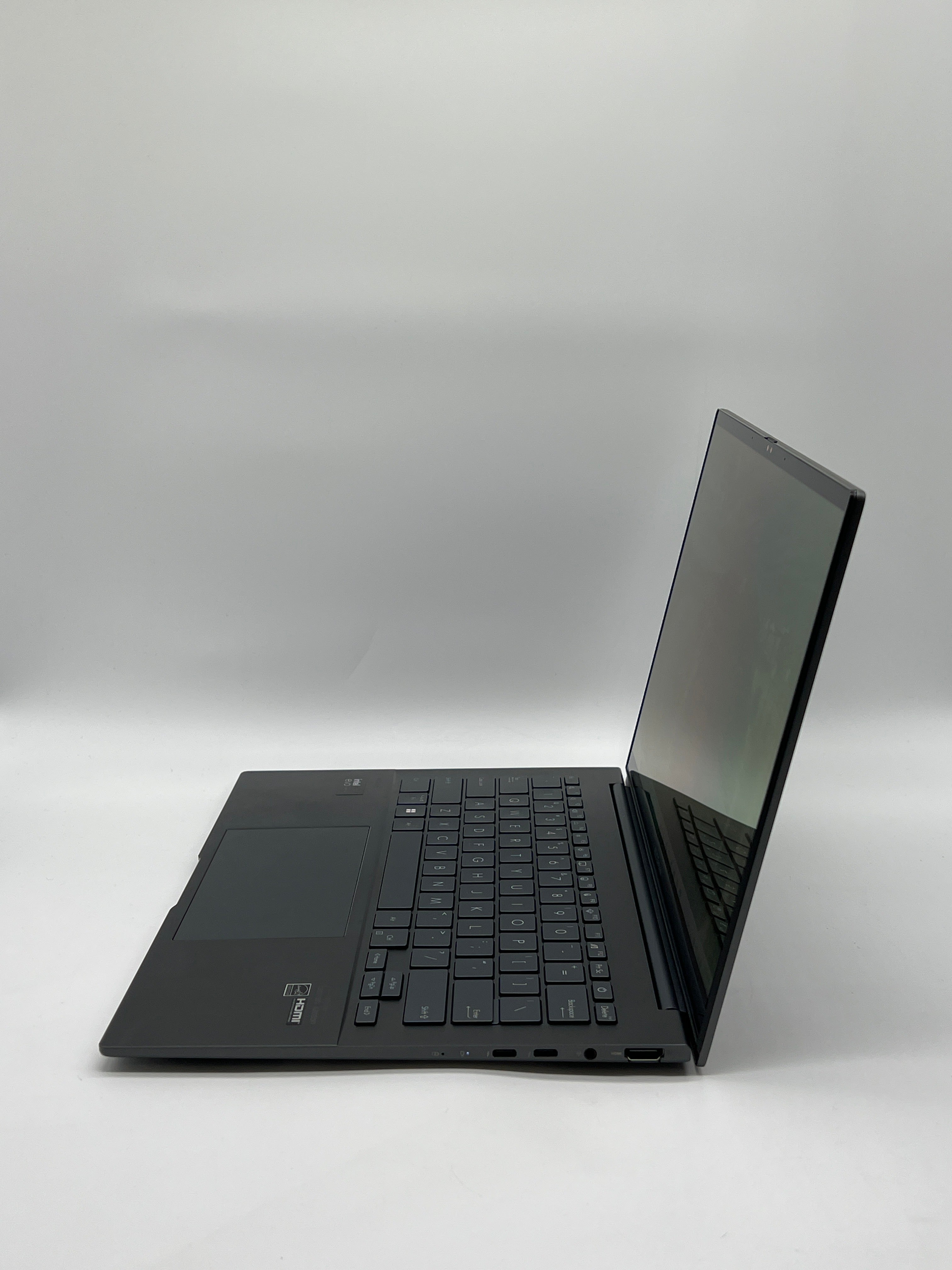 Asus ZenBook 14 Q425M OLED Ultra 7 155H 16GB RAM 1TB SSD