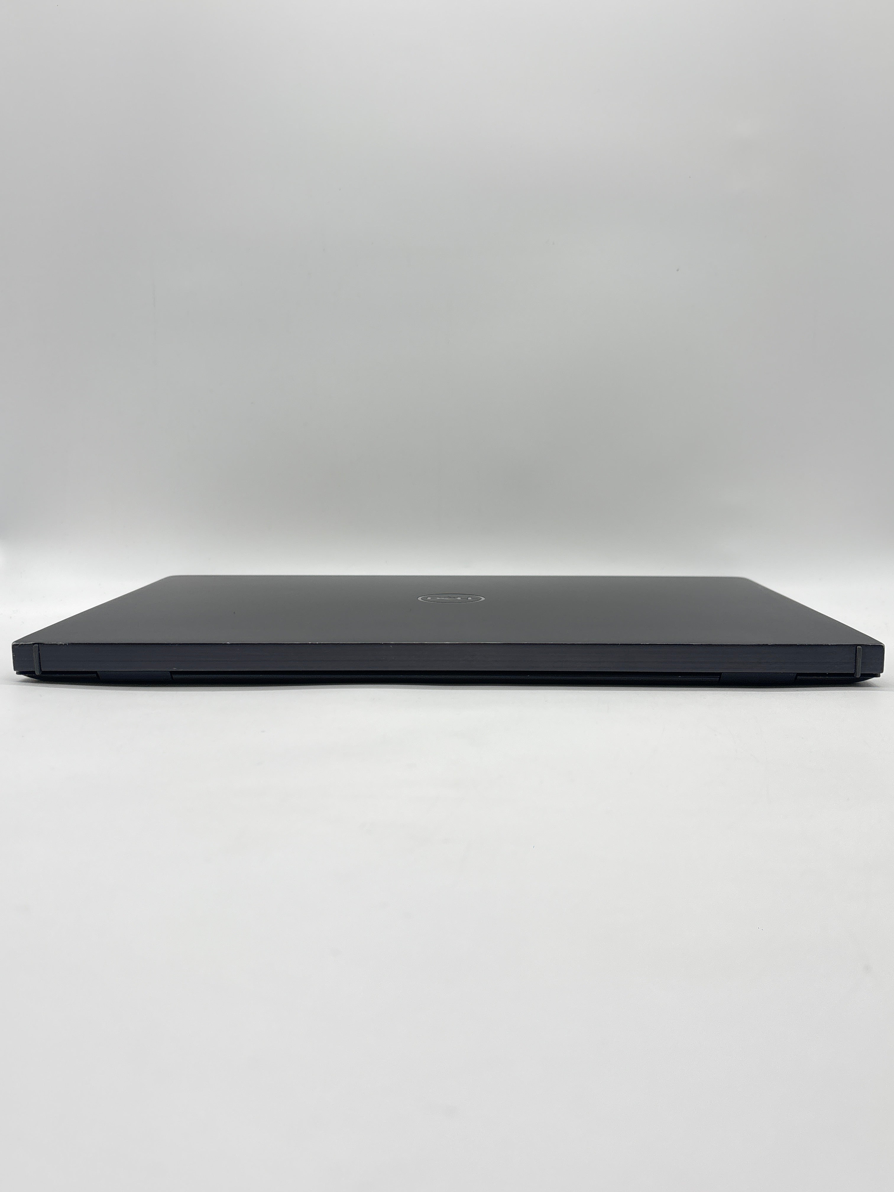 Dell Vostro 15 7510 i7-11800H 16GB RAM 512GB SSD RTX 3050 - For Parts (Low Battery)