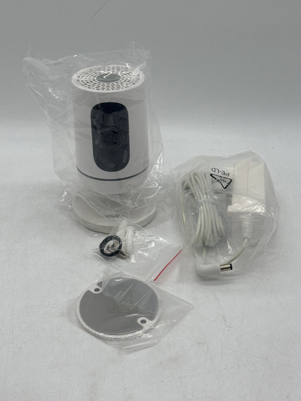 Vivint V-CAM1 Indoor Security Camera New No Box White with Power Supply & Magnetic Base