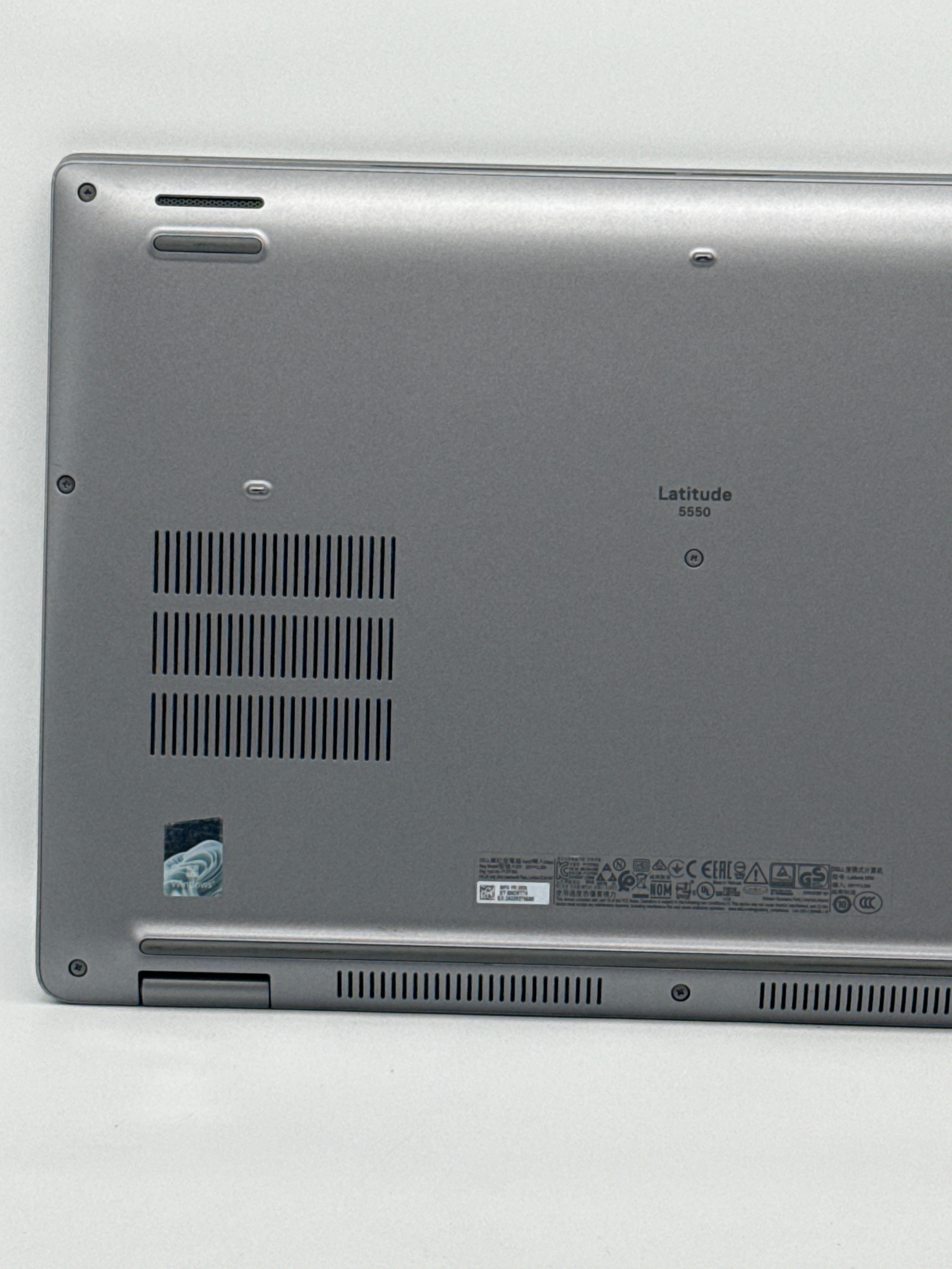 Dell Latitude 5550 Ultra 5 125U 16GB RAM 256GB SSD
