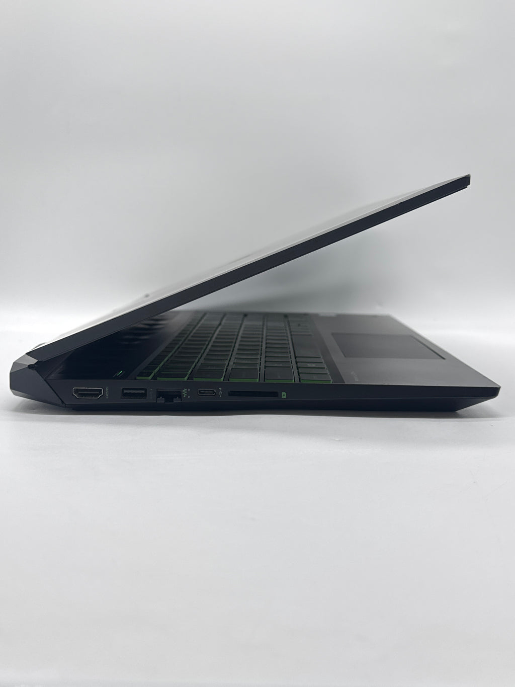 HP Pavilion 15-dk0068wm i5-9300H 8GB RAM 256GB SSD GTX 1050 - For Parts (Read DESC)