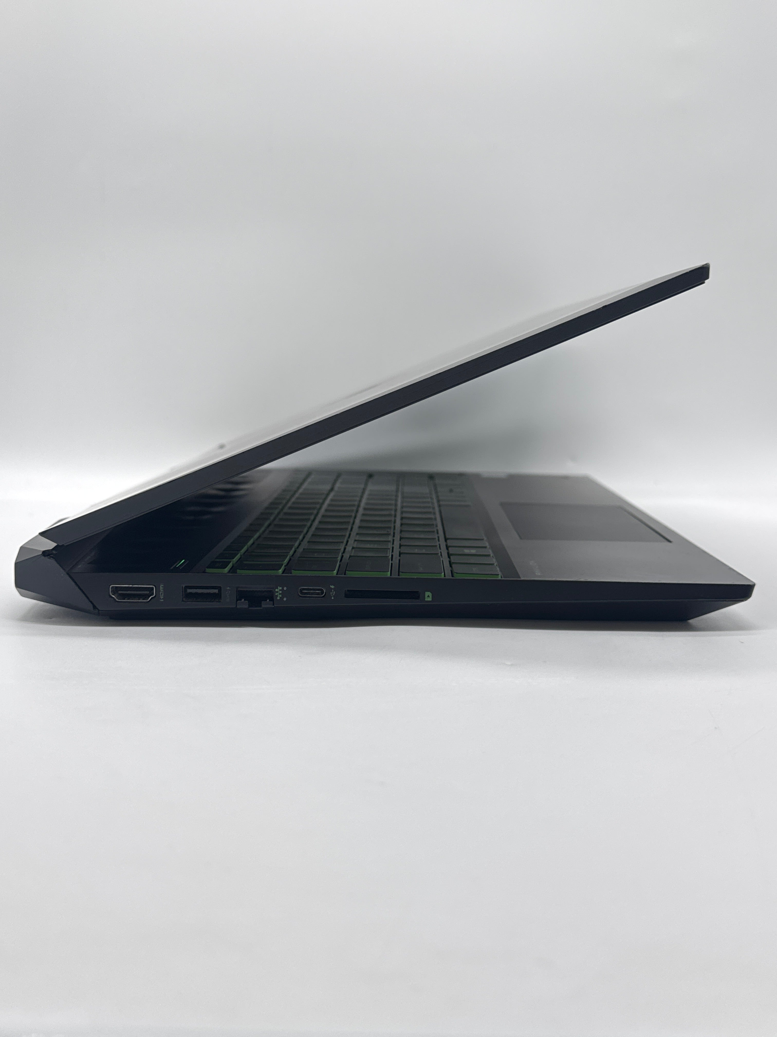 HP Pavilion 15-dk0068wm i5-9300H 8GB RAM 256GB SSD GTX 1050 - For Parts (Read DESC)