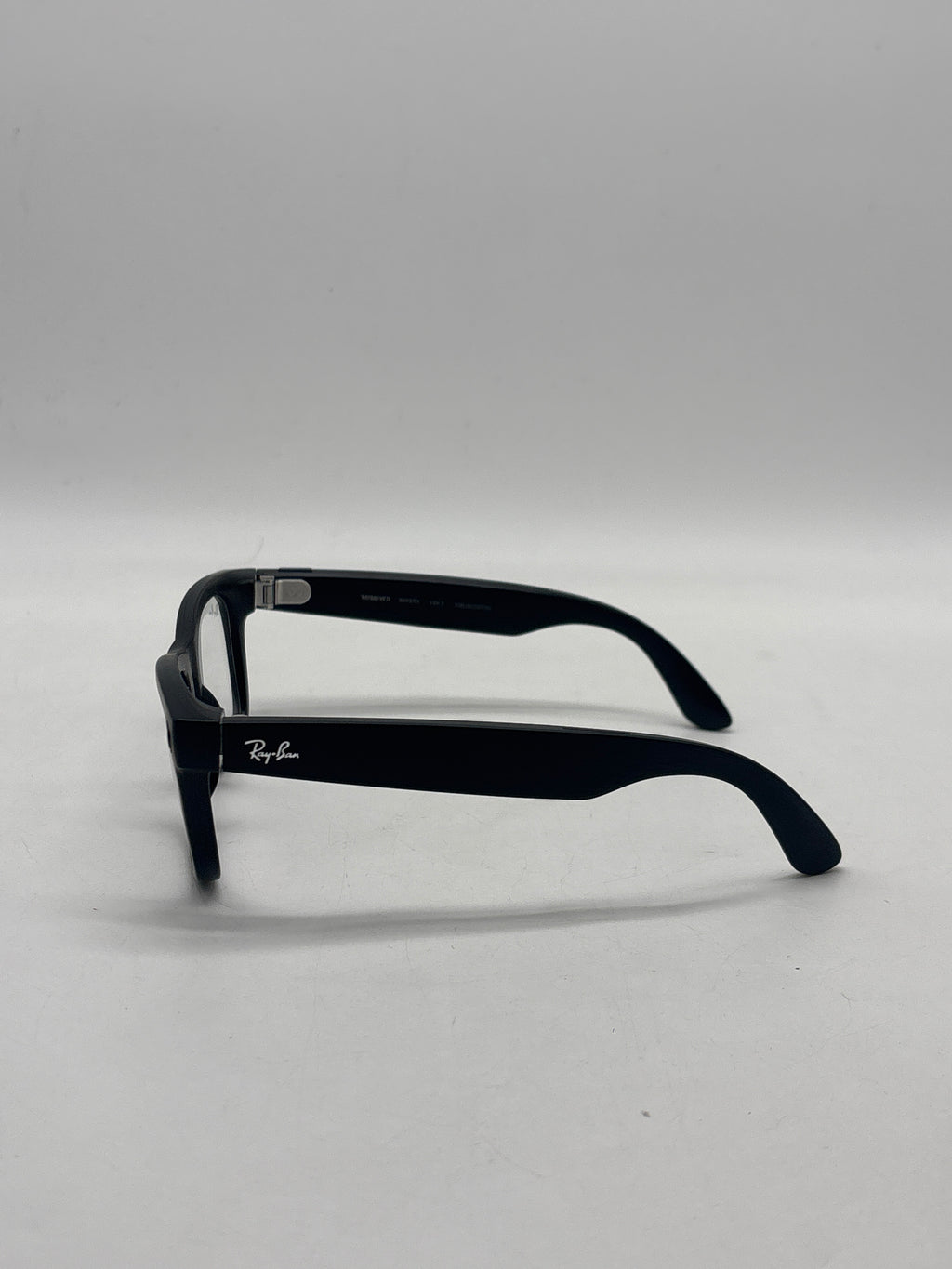 Ray-Ban Meta Wayfarer Gen 2 RW4012 Smart Glasses w/ Camera Black - Used