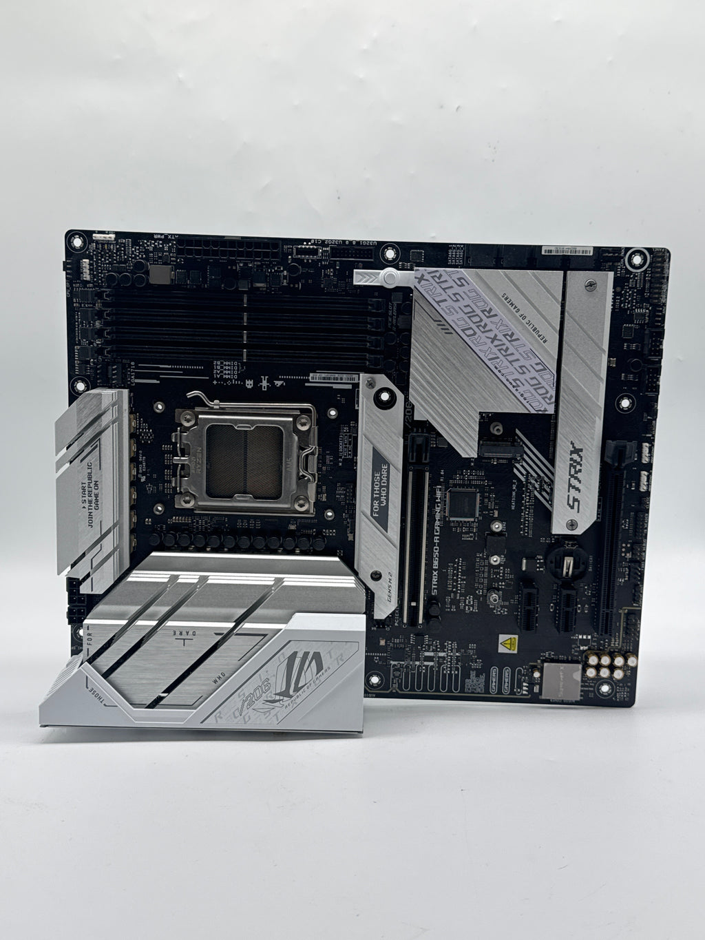 ASUS ROG Strix B650-A Gaming WiFi AM5 ATX Motherboard DDR5 Wi-Fi 6E - Used