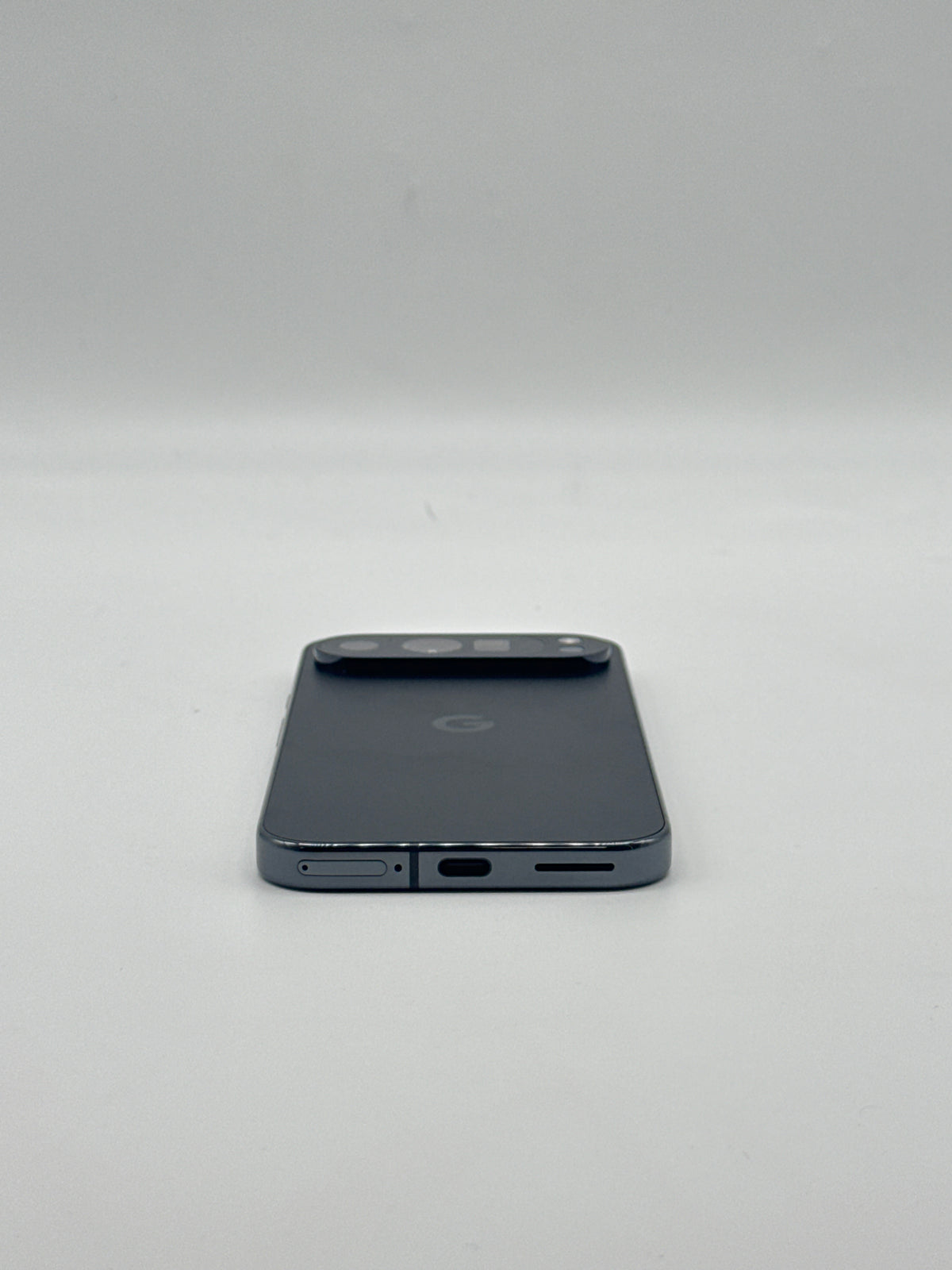 Google Pixel 9 Pro 6.3" 128GB 16GB RAM Unlocked - Used