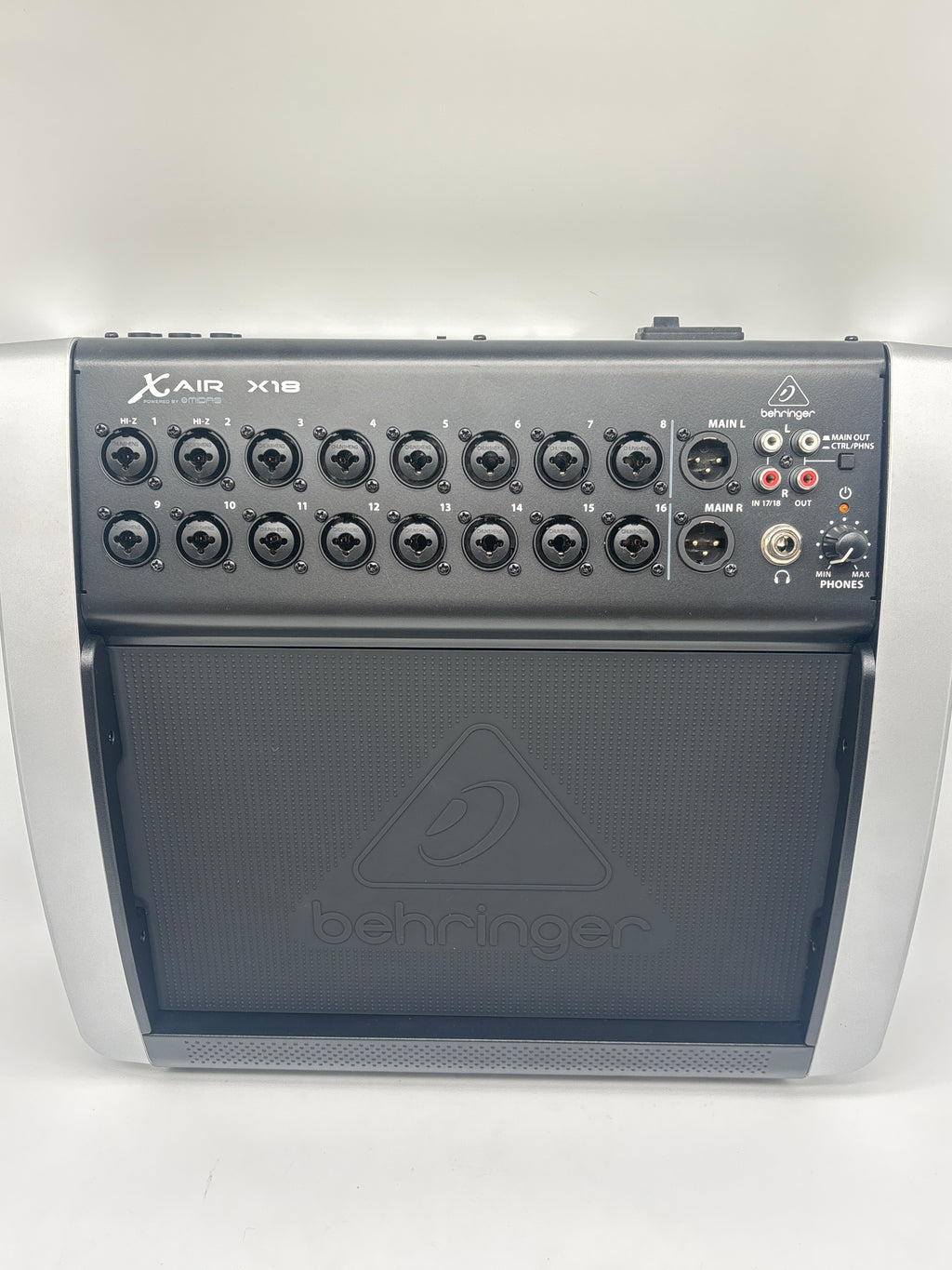 Behringer XAIR X18 Compact Mixer 18 Channels 16 Mic Inputs - Used