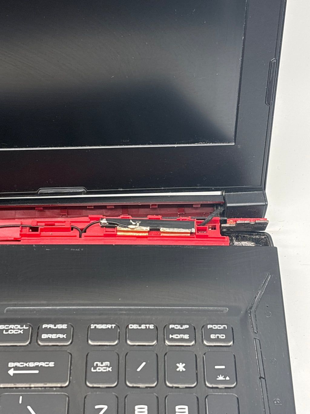 MSI GE63 Raider RGB 9SG i7 32GB RAM 512SSD RTX 2080 With Box - For Parts (Read DESC)