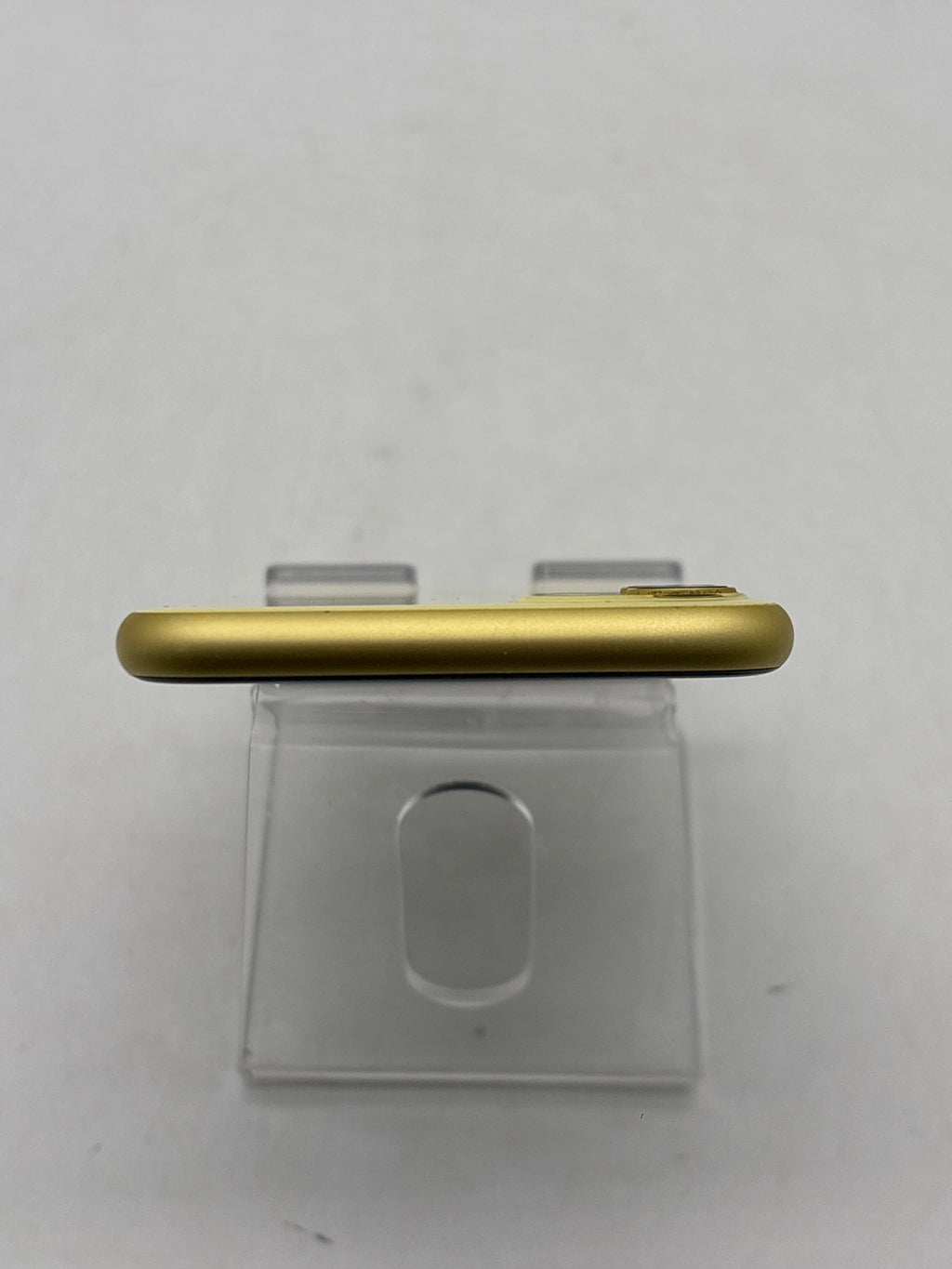 Apple iPhone 11 6.1" 64GB Yellow Unlocked - Service Battery