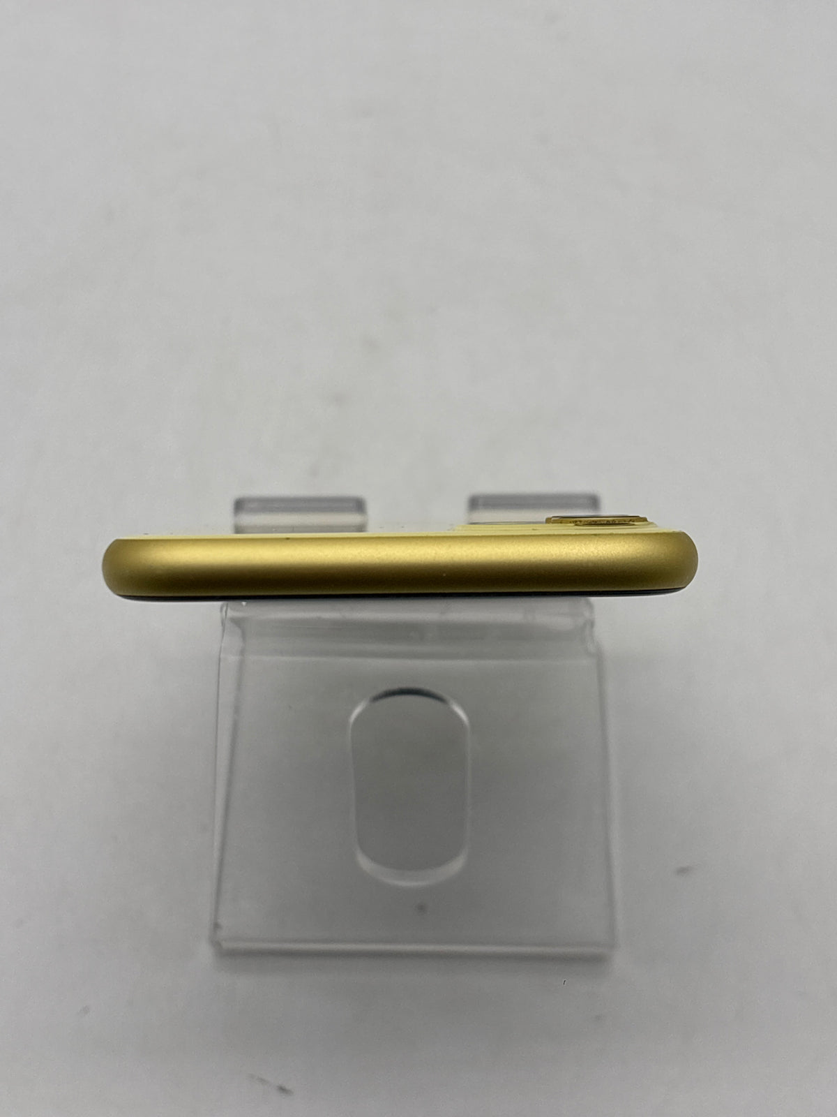 Apple iPhone 11 6.1" 64GB Yellow Unlocked - Service Battery