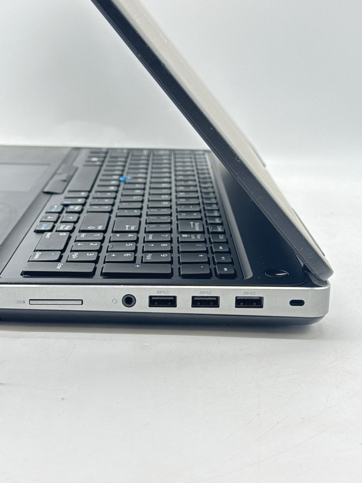 Dell Precision 7520 Core i7 7820HQ 16GB RAM 512GB SSD Quadro M2200 - Used