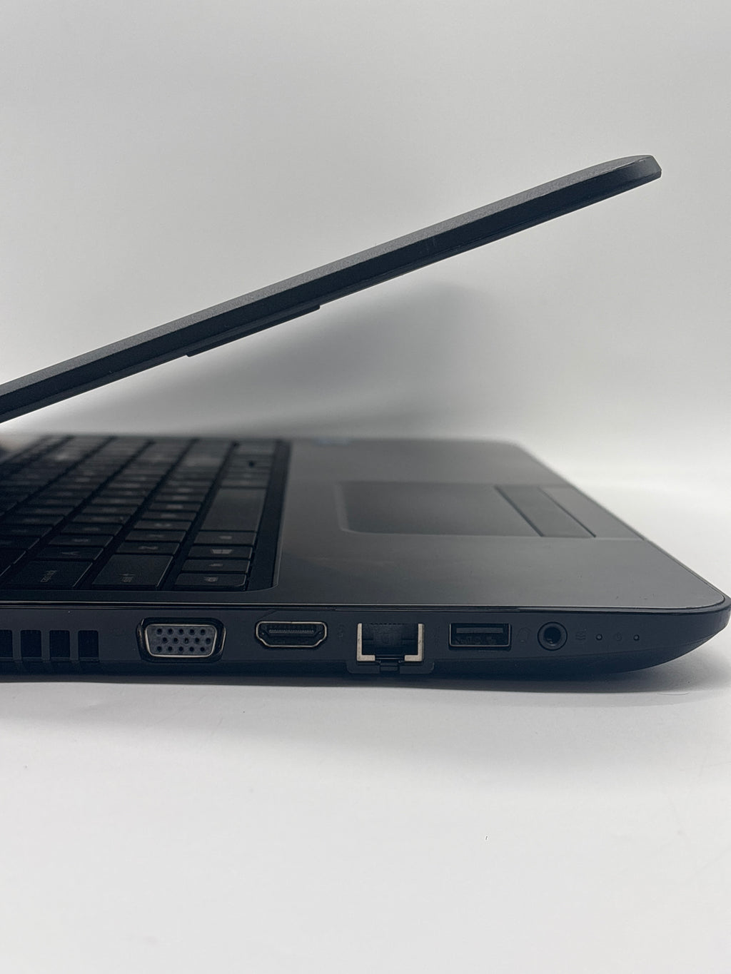 HP 250 G3 i3-3217U 4GB RAM 500GB HDD - For Parts (No Power)