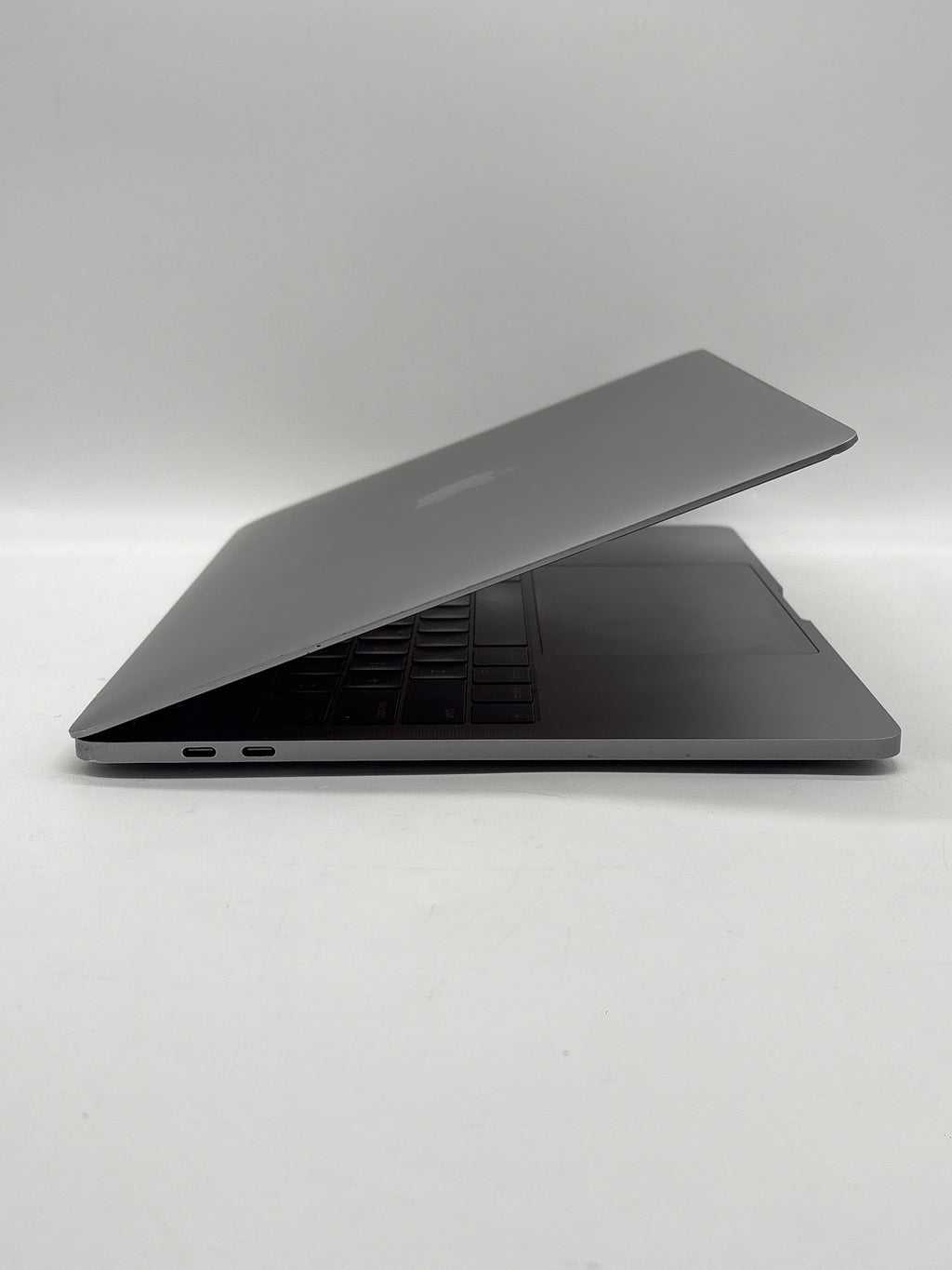 Apple MacBook Pro 13" A1706 i5 8GB RAM 256GB SSD