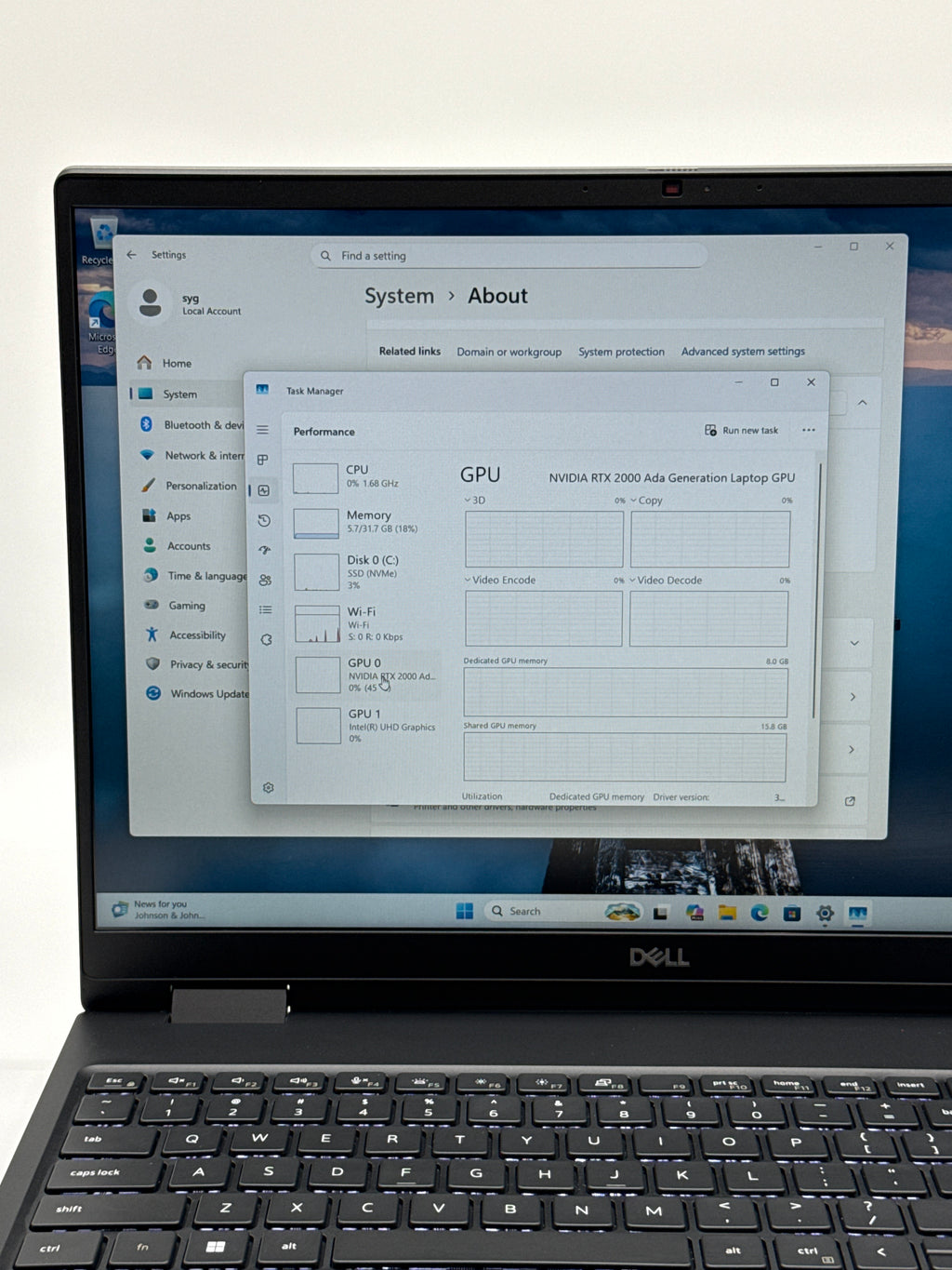 Dell Precision 7680 16-inch Intel i7 32GB RAM 1TB SSD  Silver
