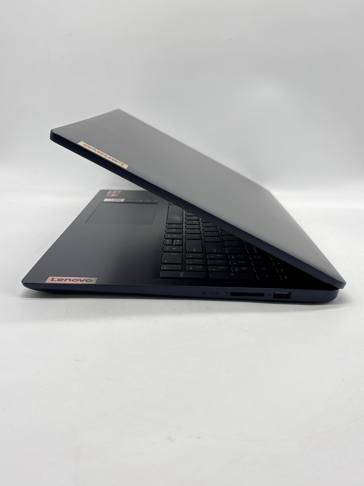 Lenovo Ideapad 1 15AMN7 15" AMD Ryzen 5 7520U 8GB RAM 256GB SSD Blue - READ
