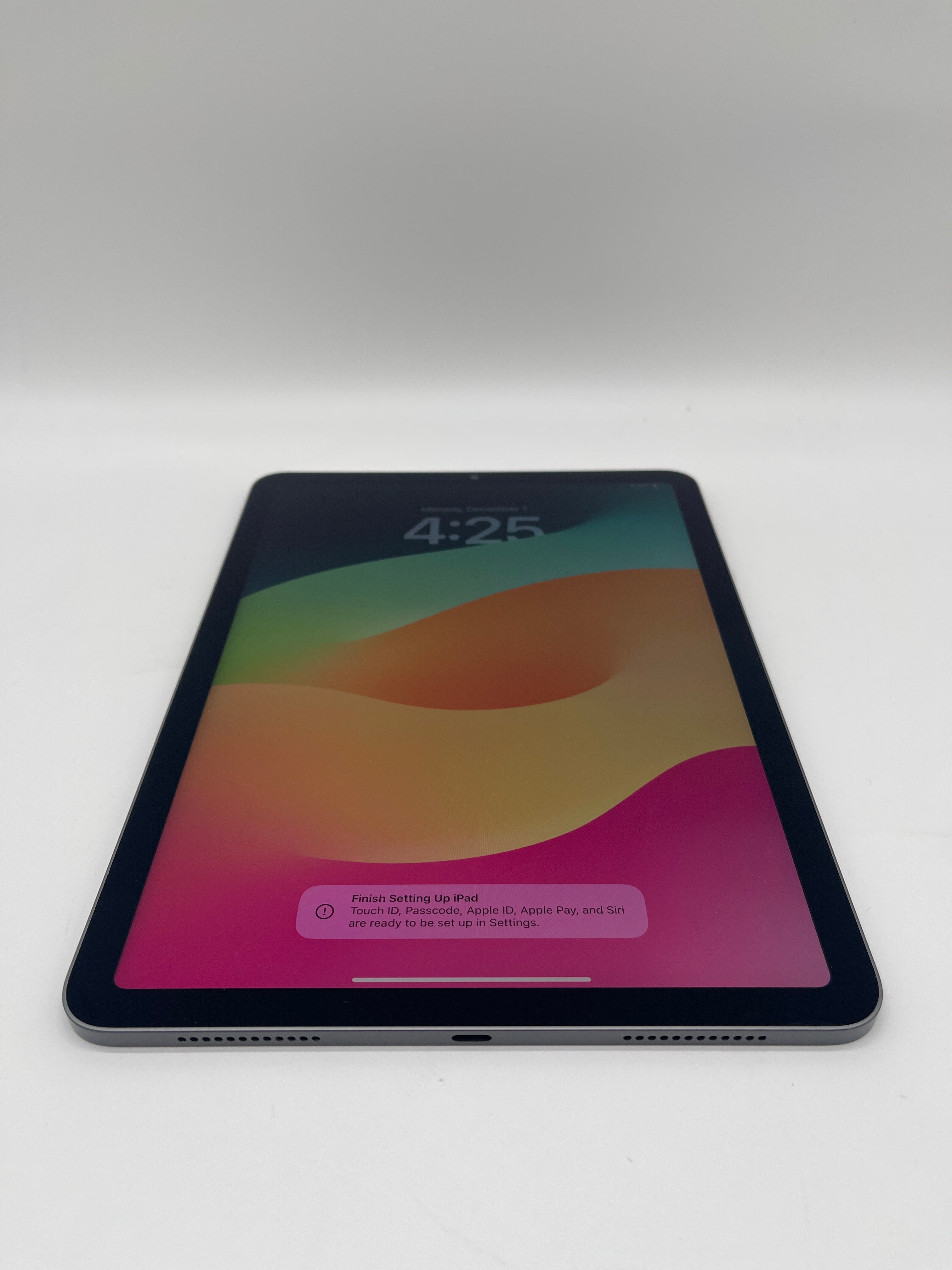 Apple iPad Air (5th Gen) A2588 64GB Wi-Fi Only