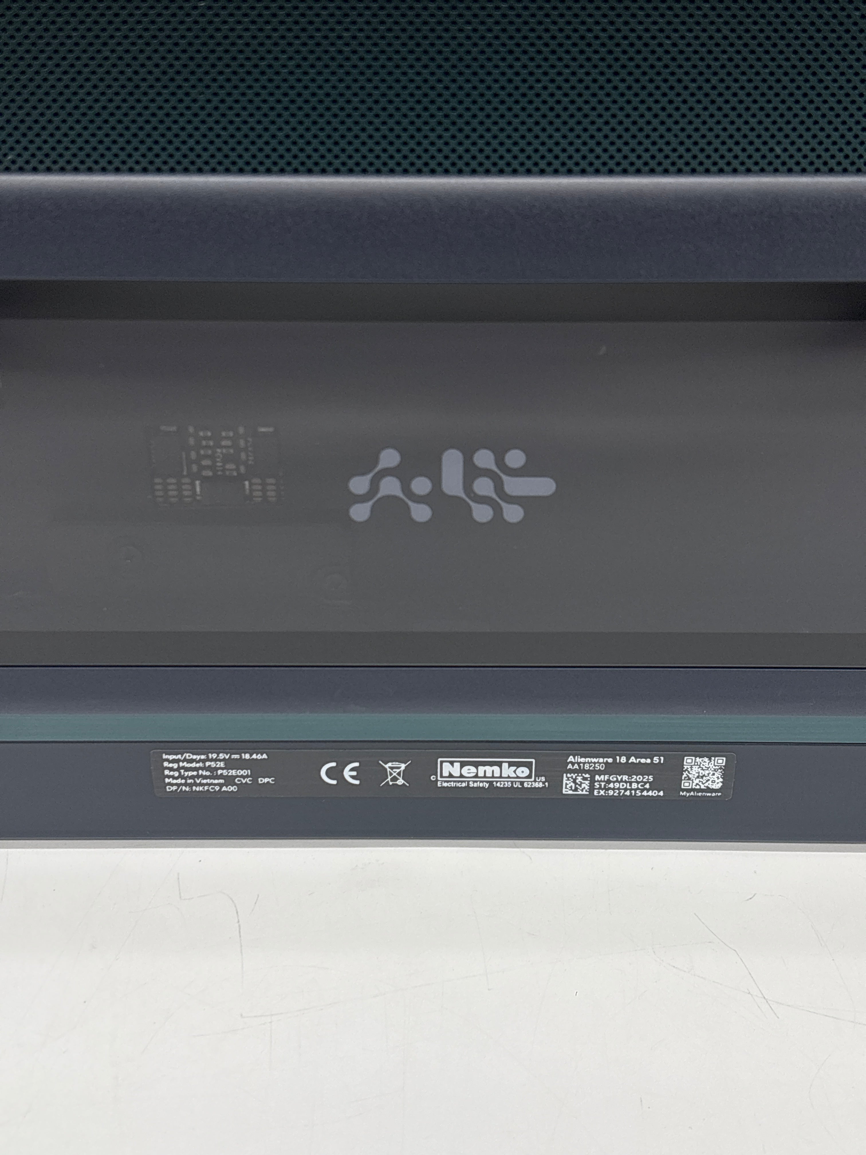 Dell Alienware 18 Area 51 Ultra 9 275HX 64GB RAM 2TB SSD RTX 5090 - Warranty