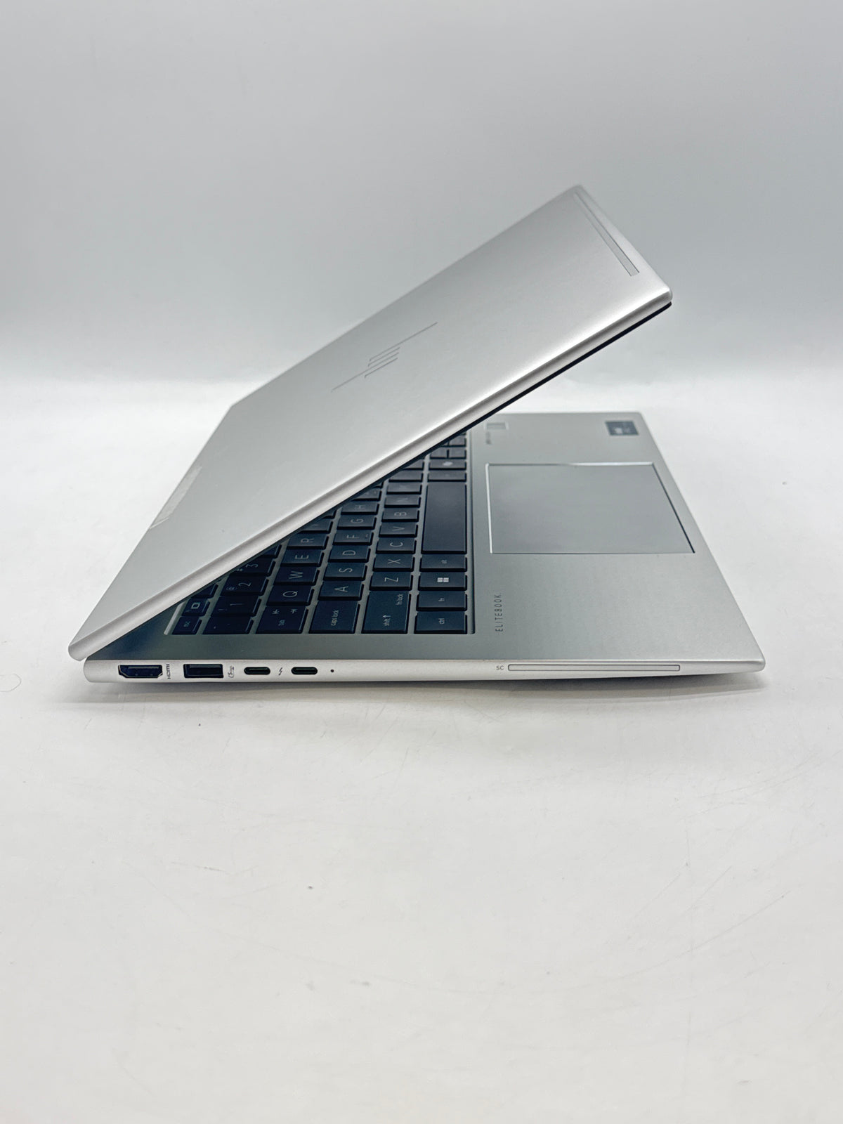 HP EliteBook 840 G11 14" Ultra 5 135U 32GB RAM 1TB SSD Silver - Remotely Managed