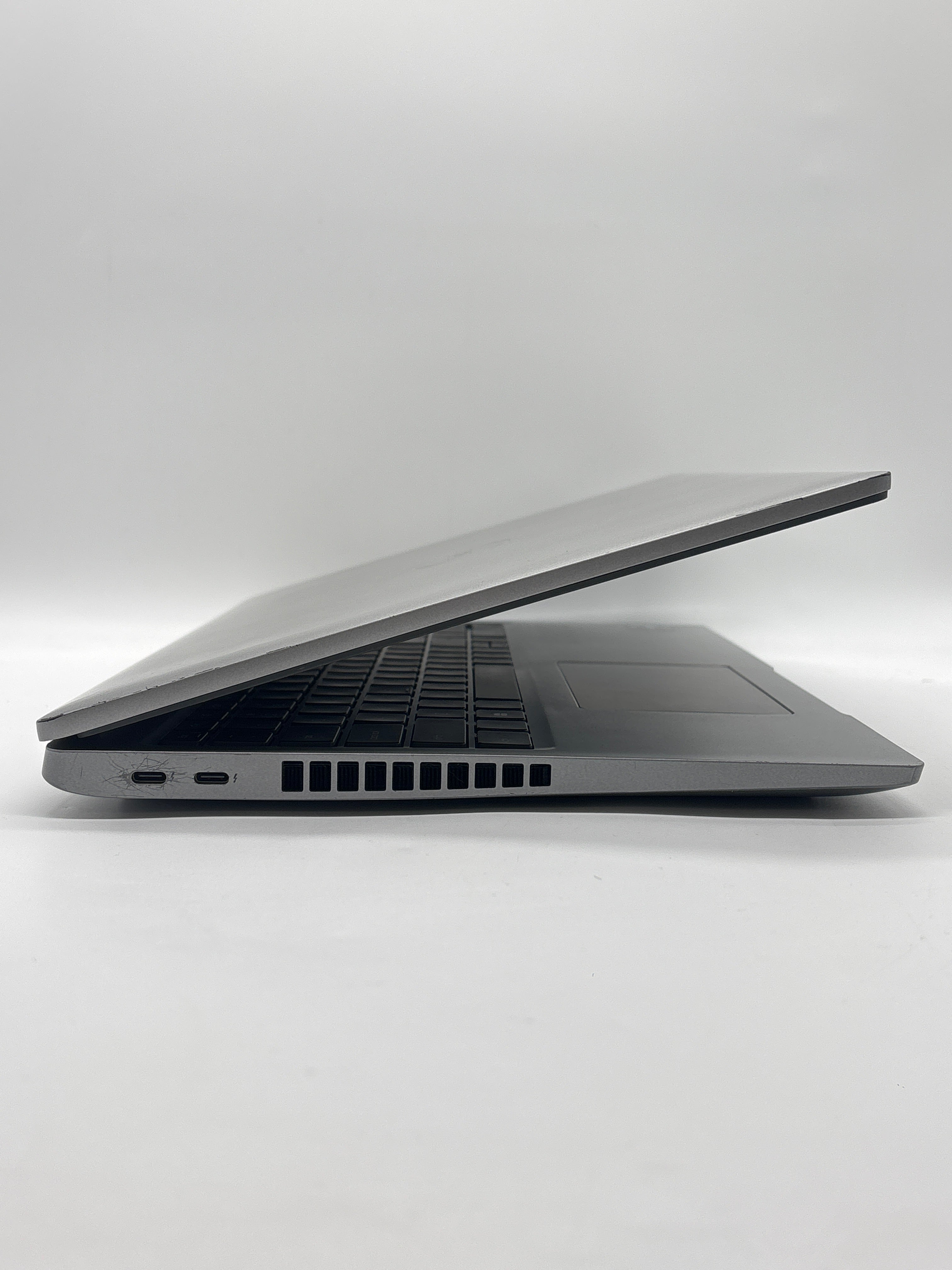Dell Precision 3570 i7-1255U 16GB RAM 512GB SSD NVIDIA T550 - Cellular