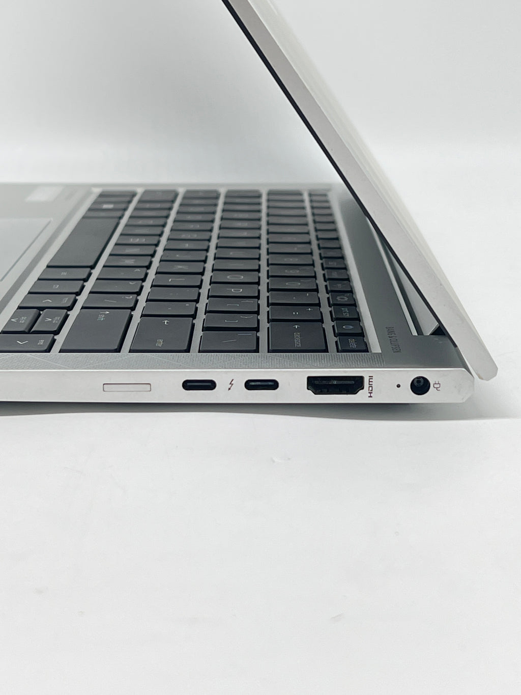 HP EliteBook 830 G8 Core i7-1185G7 16GB RAM 512GB SSD - For Parts (Read)