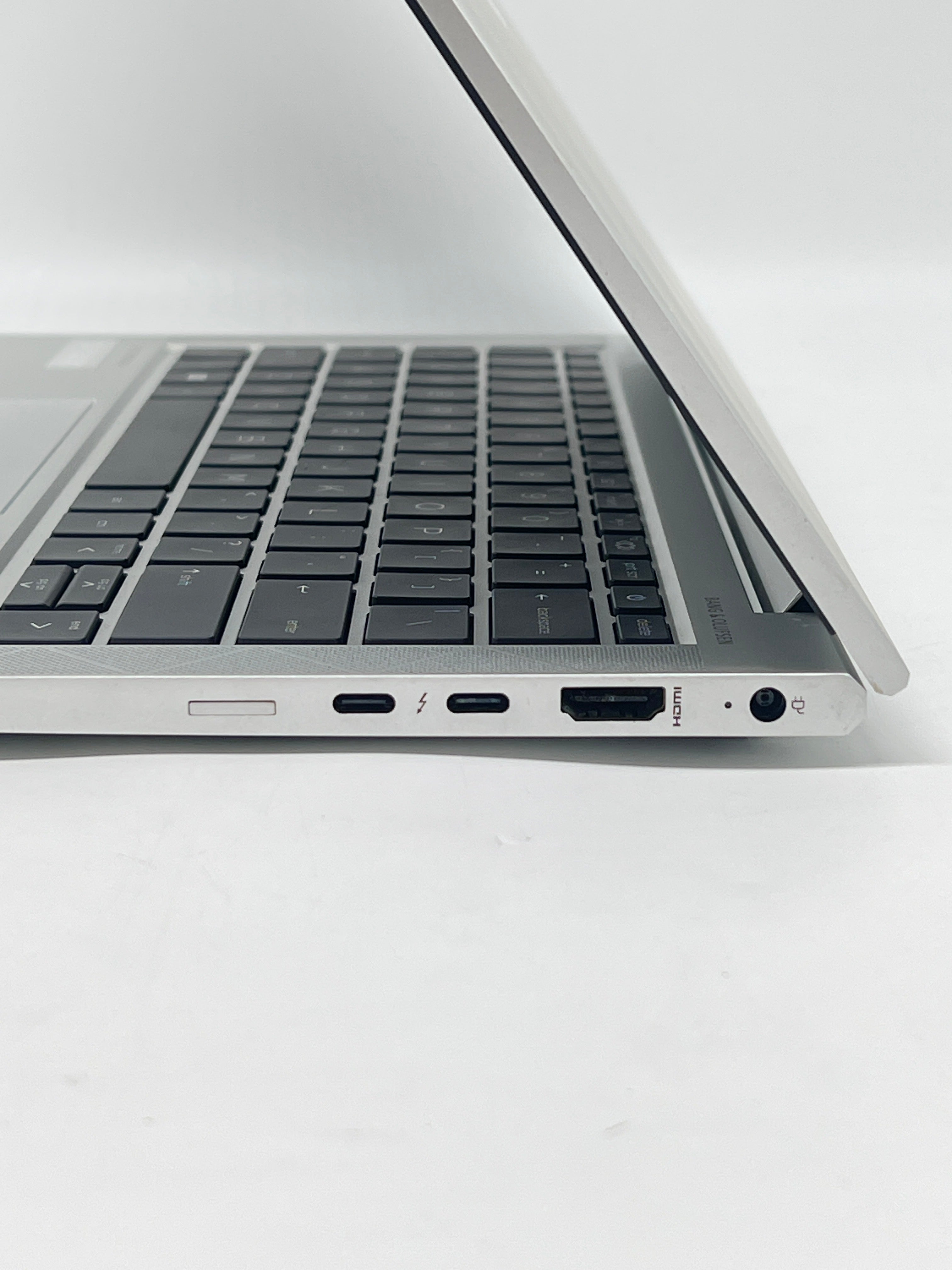 HP EliteBook 830 G8 Core i7-1185G7 16GB RAM 512GB SSD - For Parts (Read)
