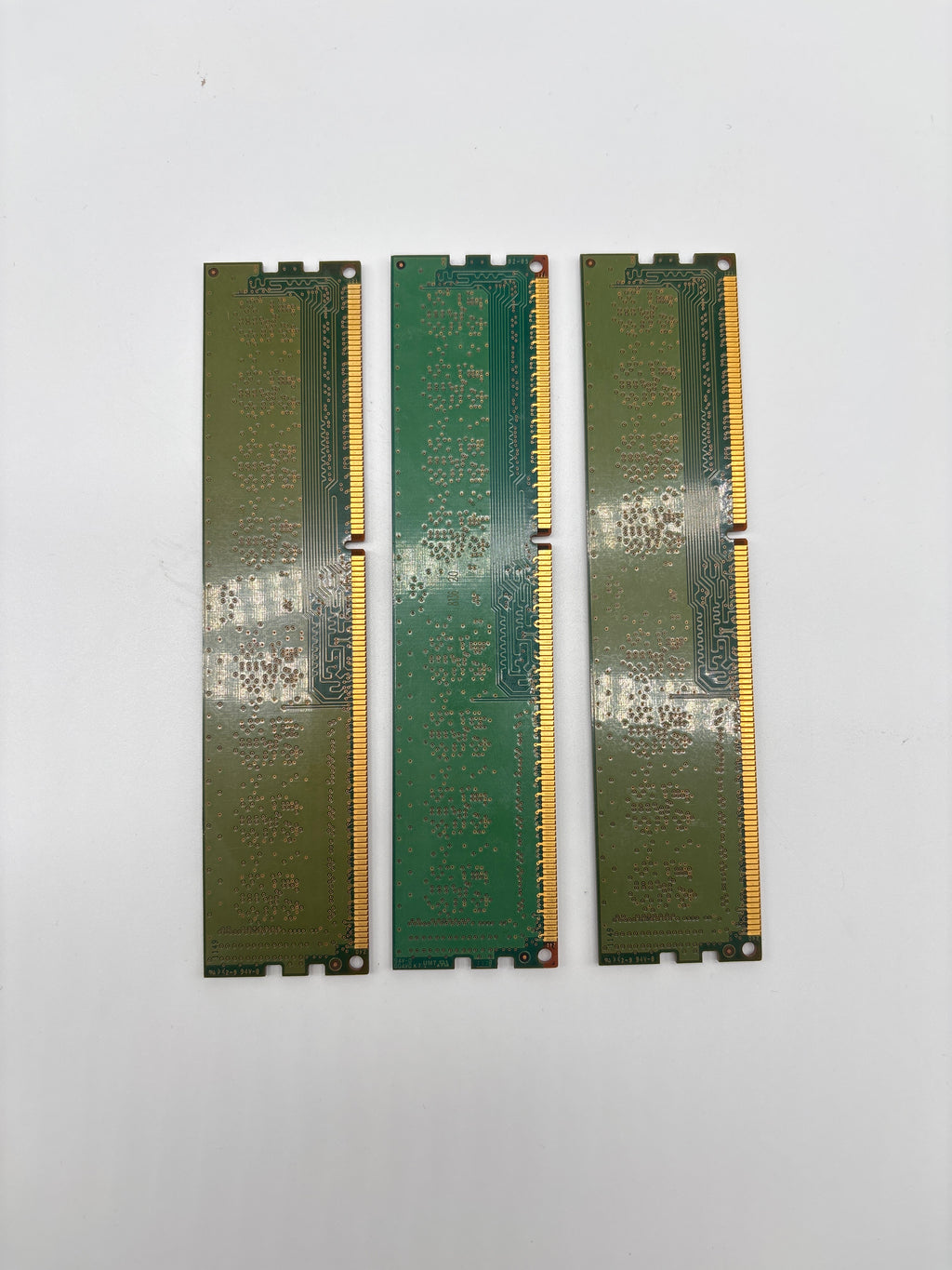 Samsung Desktop RAM PC3-10600U-09-11-A1 DDR3 6GB (3x2GB) - Used