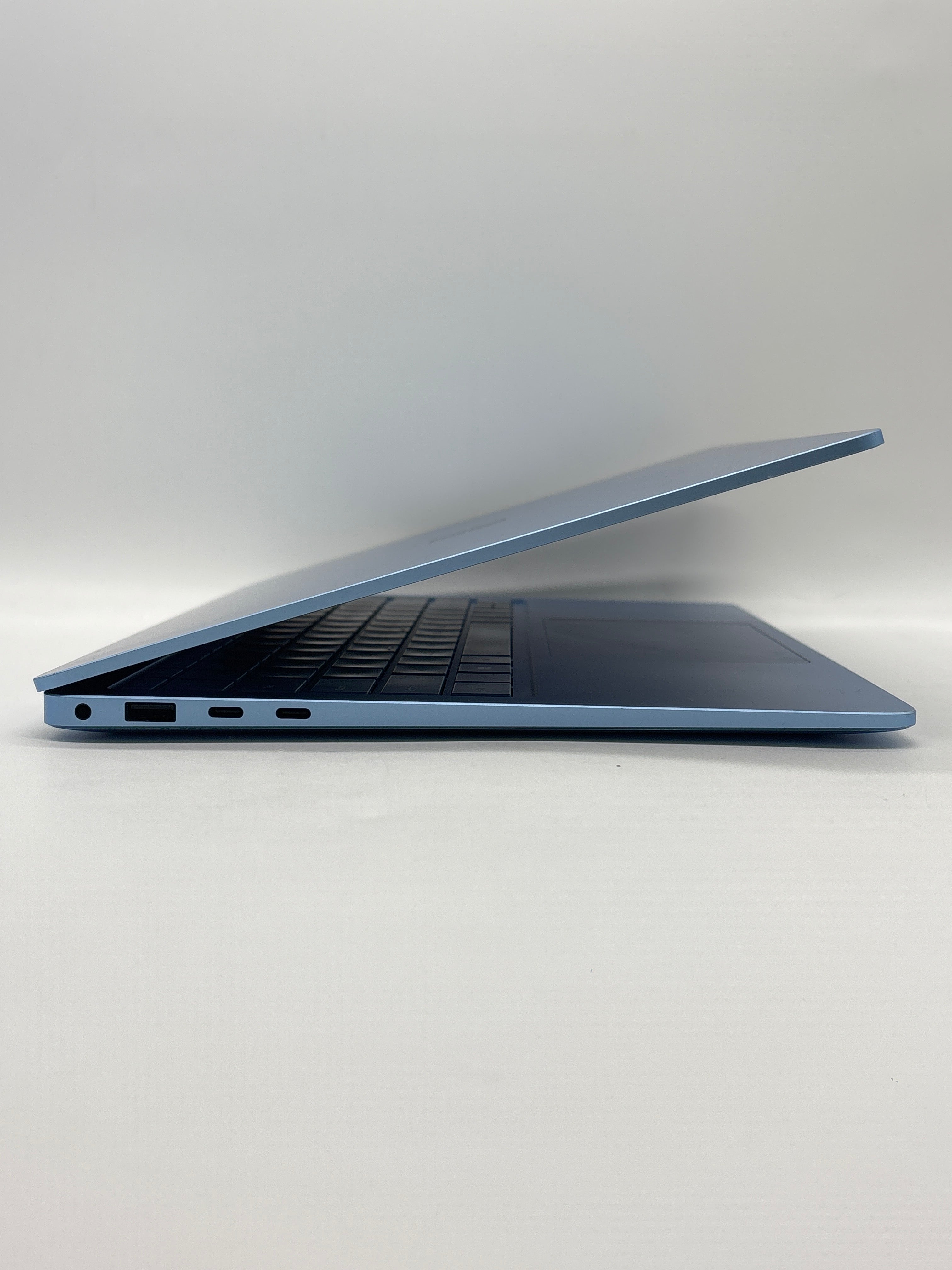 Microsoft Surface Laptop 7 2036 Snapdragon X10 Core 16GB RAM 512GB SSD