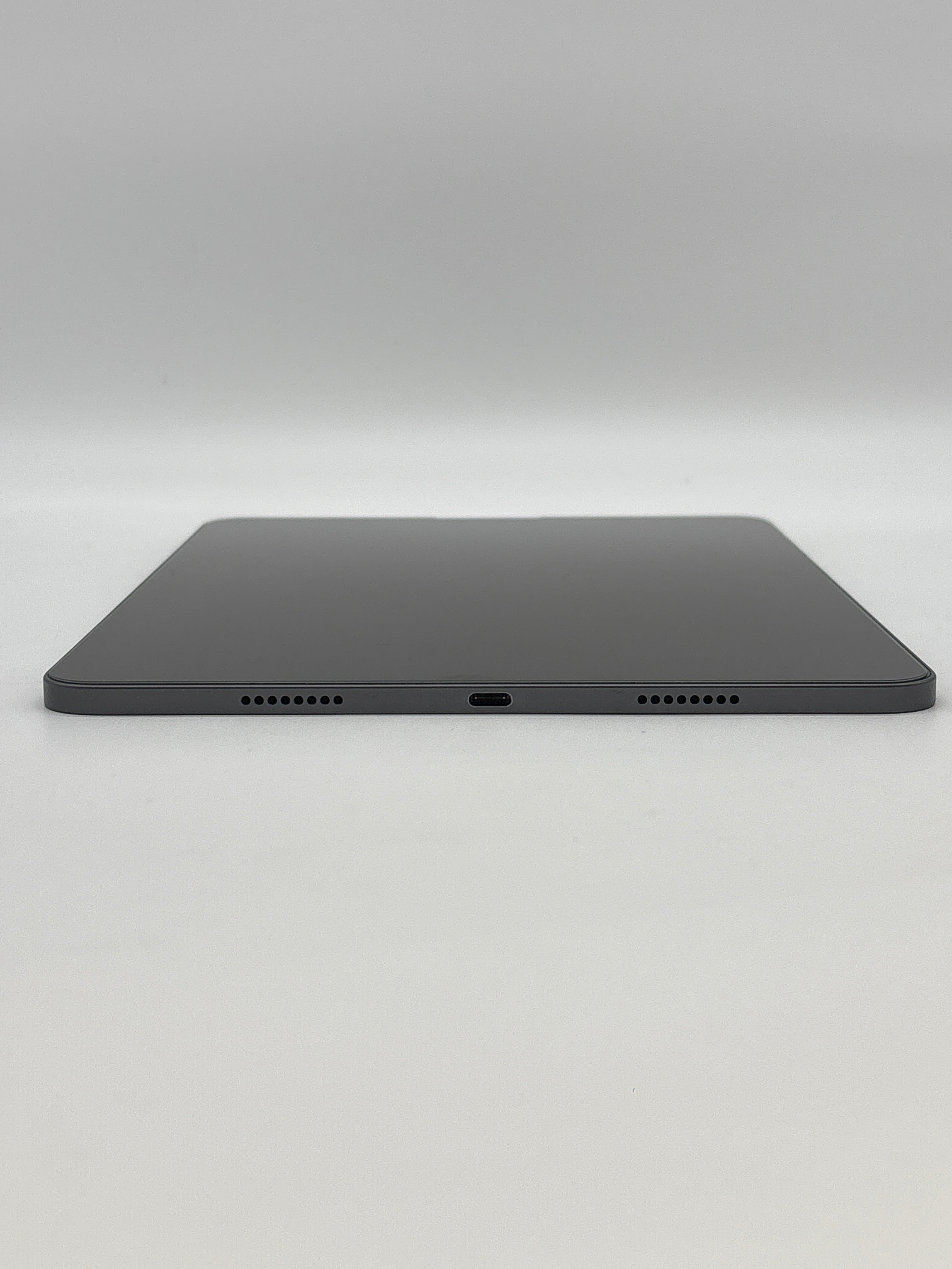Apple iPad Pro 11" 3rd Gen A2460 256GB Space Gray Wi-Fi only w/ Keyboard