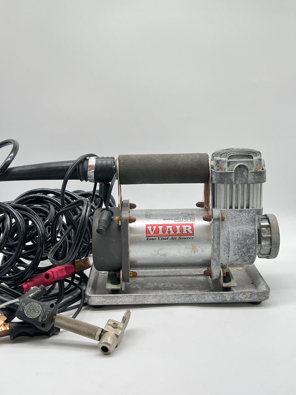 VIAIR 300P Portable Air Compressor 12V 150 PSI - Used