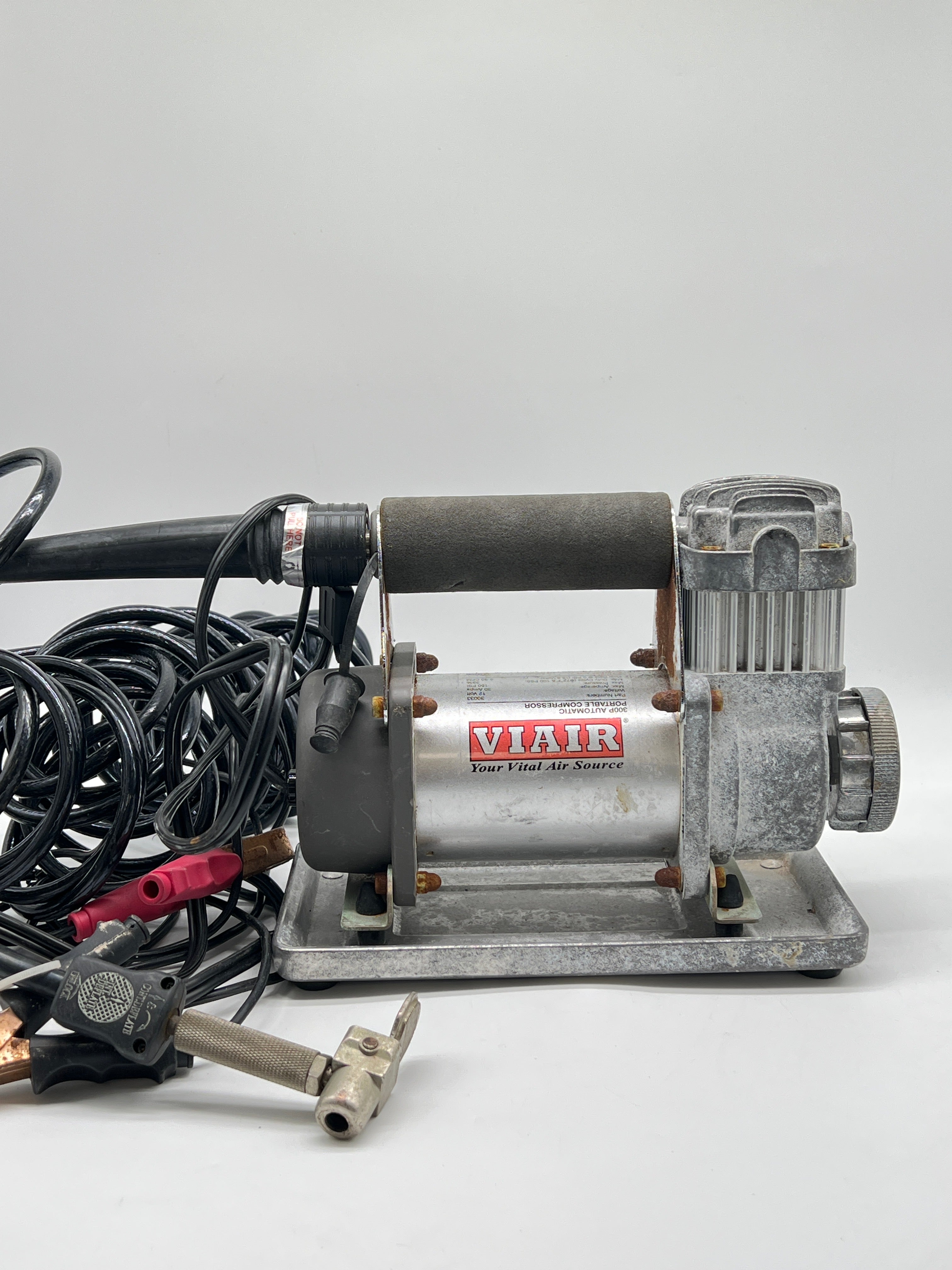 VIAIR 300P Portable Air Compressor 12V 150 PSI - Used