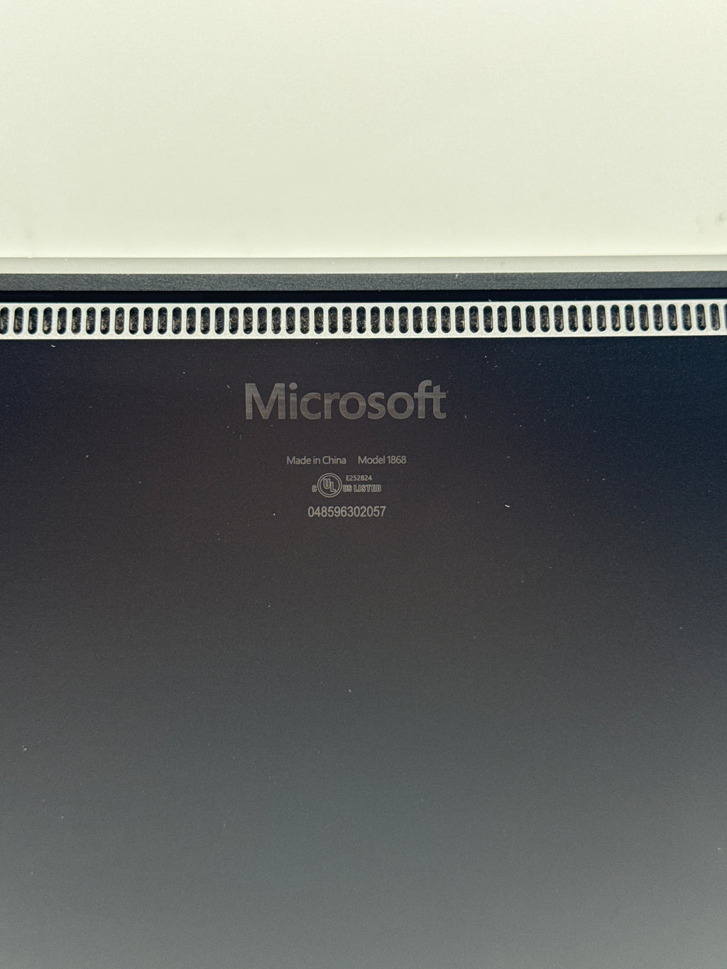 Microsoft Surface Laptop 3 1868 13" Intel Core i5-1035G7 8GB RAM 256GB SSD Black - Used