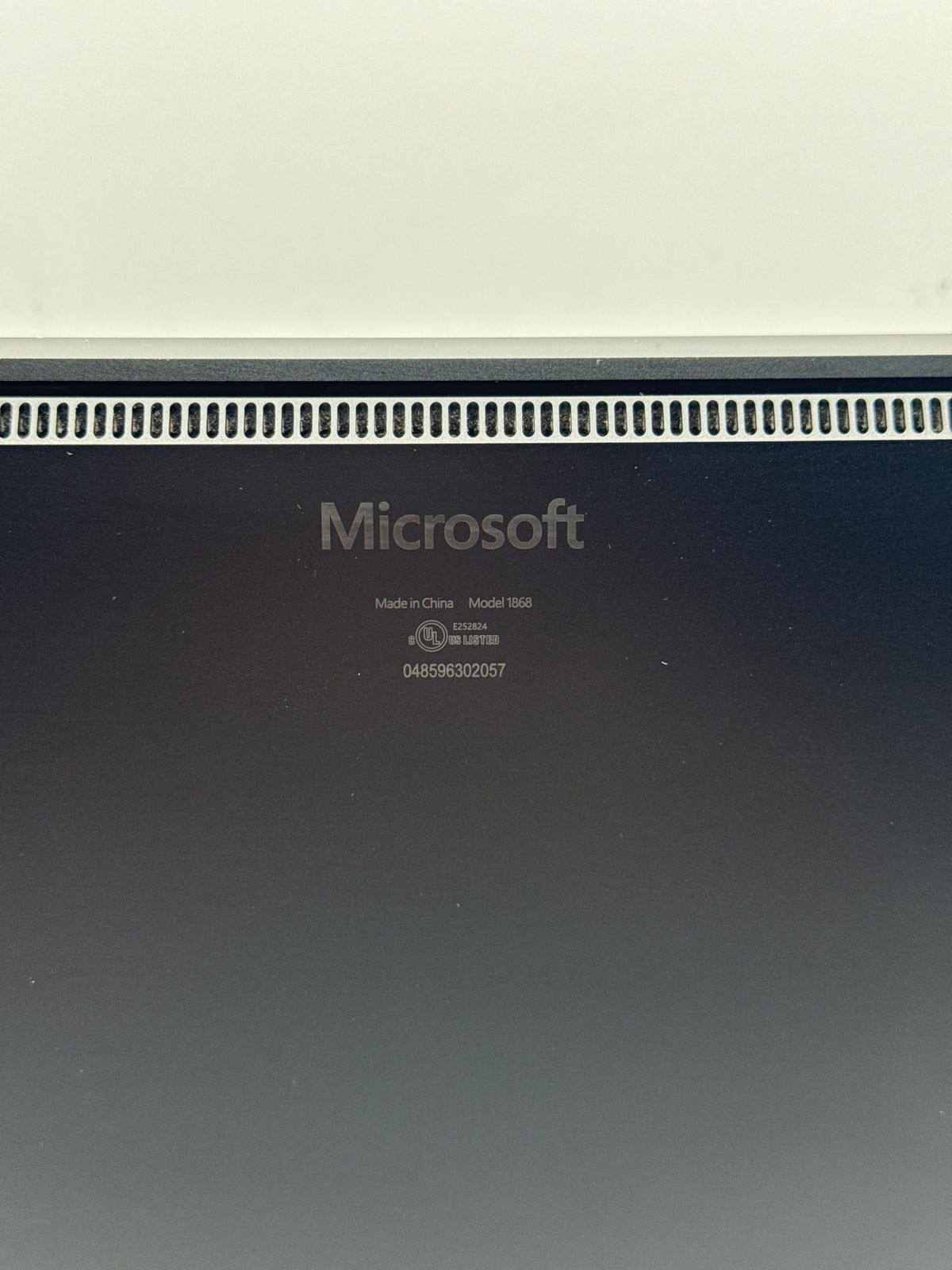 Microsoft Surface Laptop 3 1868 13" Intel Core i5-1035G7 8GB RAM 256GB SSD Black - Used