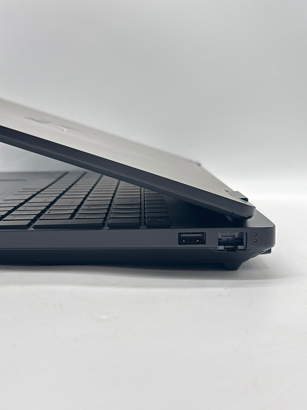 HP HyperX OMEN 15-ga0762nr 15" Intel Core i7-14650HX 16GB RAM 1TB SSD RTX 5060 - Used