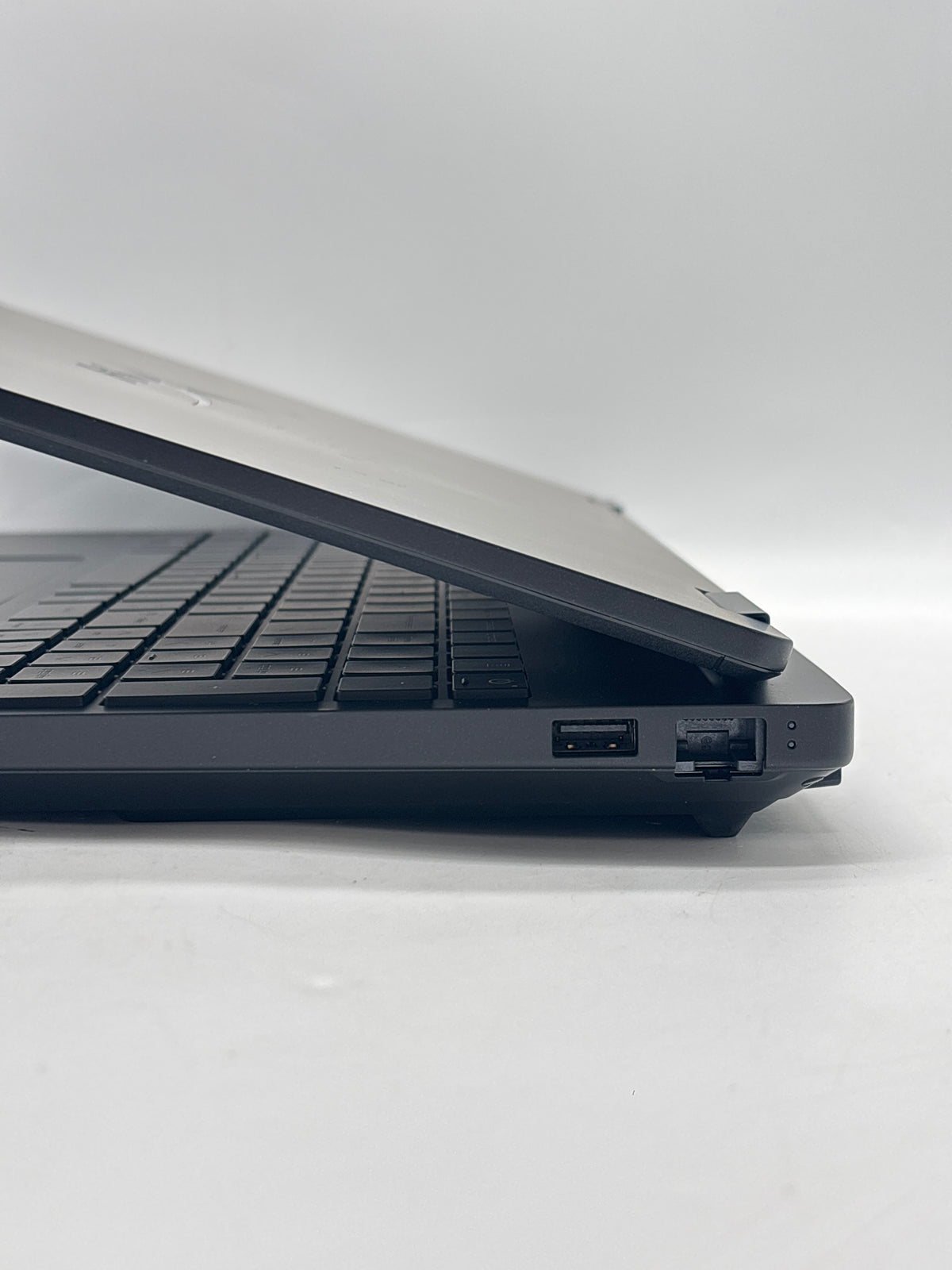 HP HyperX OMEN 15-ga0762nr 15" Intel Core i7-14650HX 16GB RAM 1TB SSD RTX 5060 - Used
