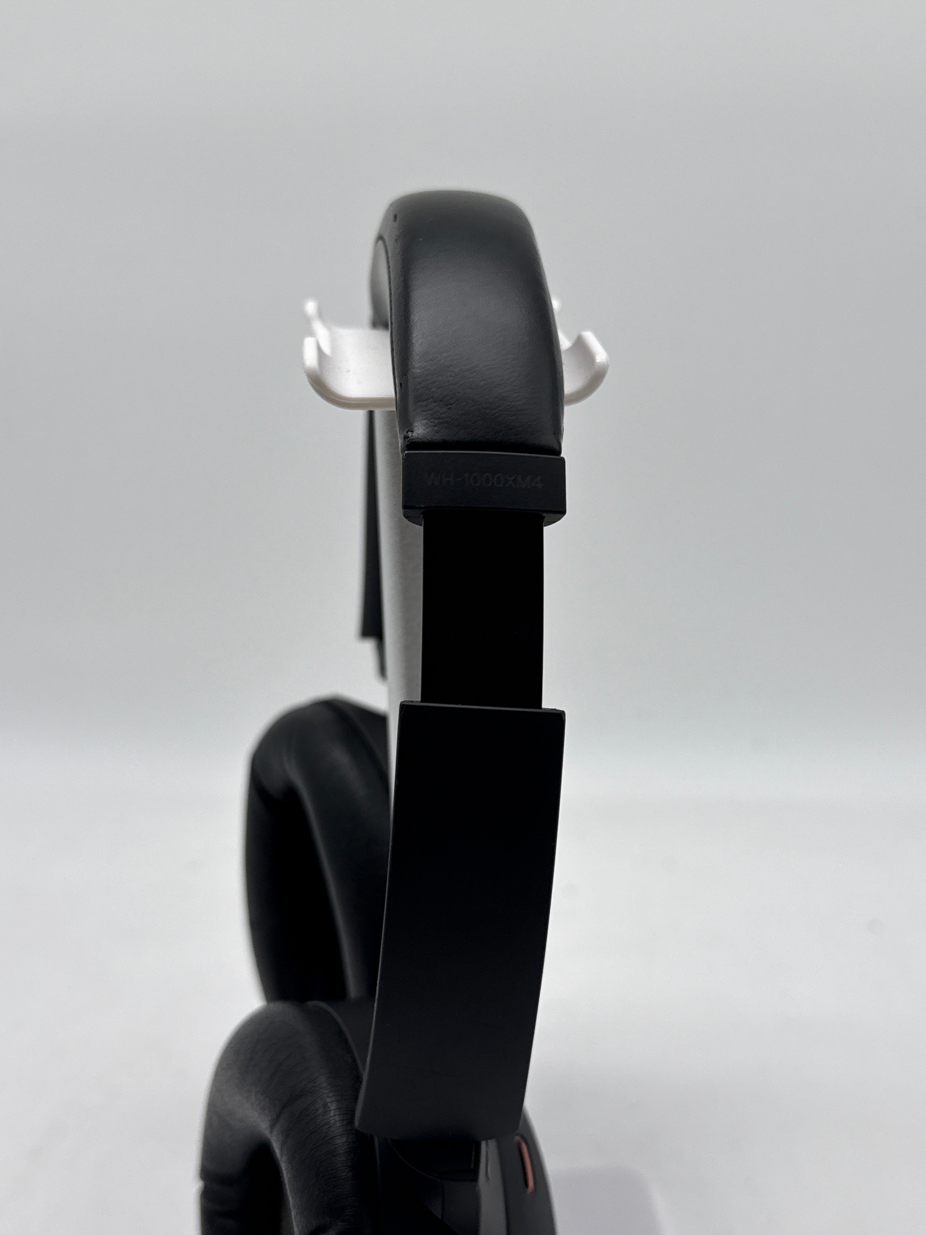 Sony WH-1000XM4 Wireless Bluetooth Over-Ear Headphones - Used