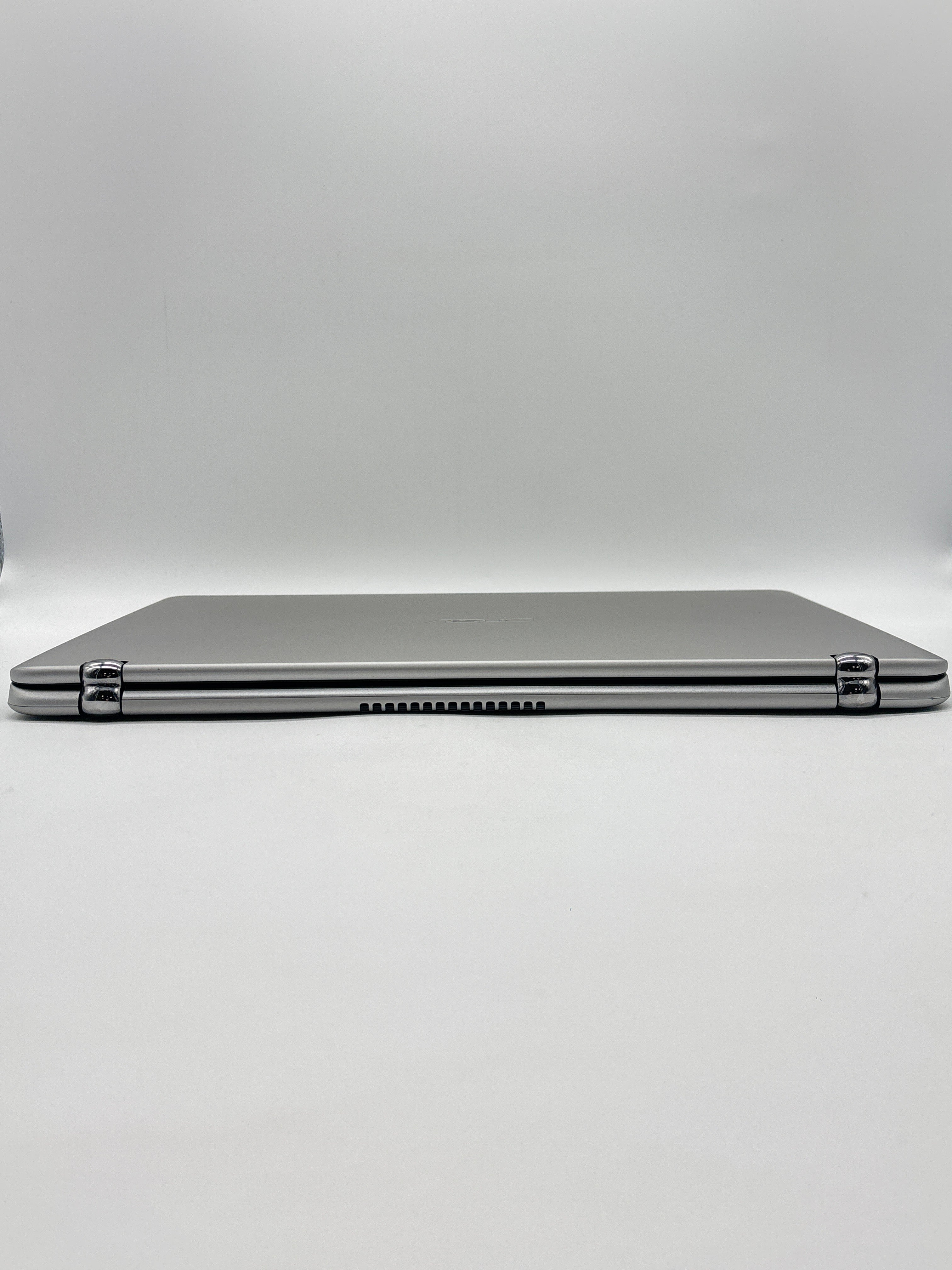 Asus Q504U i5-7200U 12GB RAM 1TB HDD - For Parts (Bad Battery)