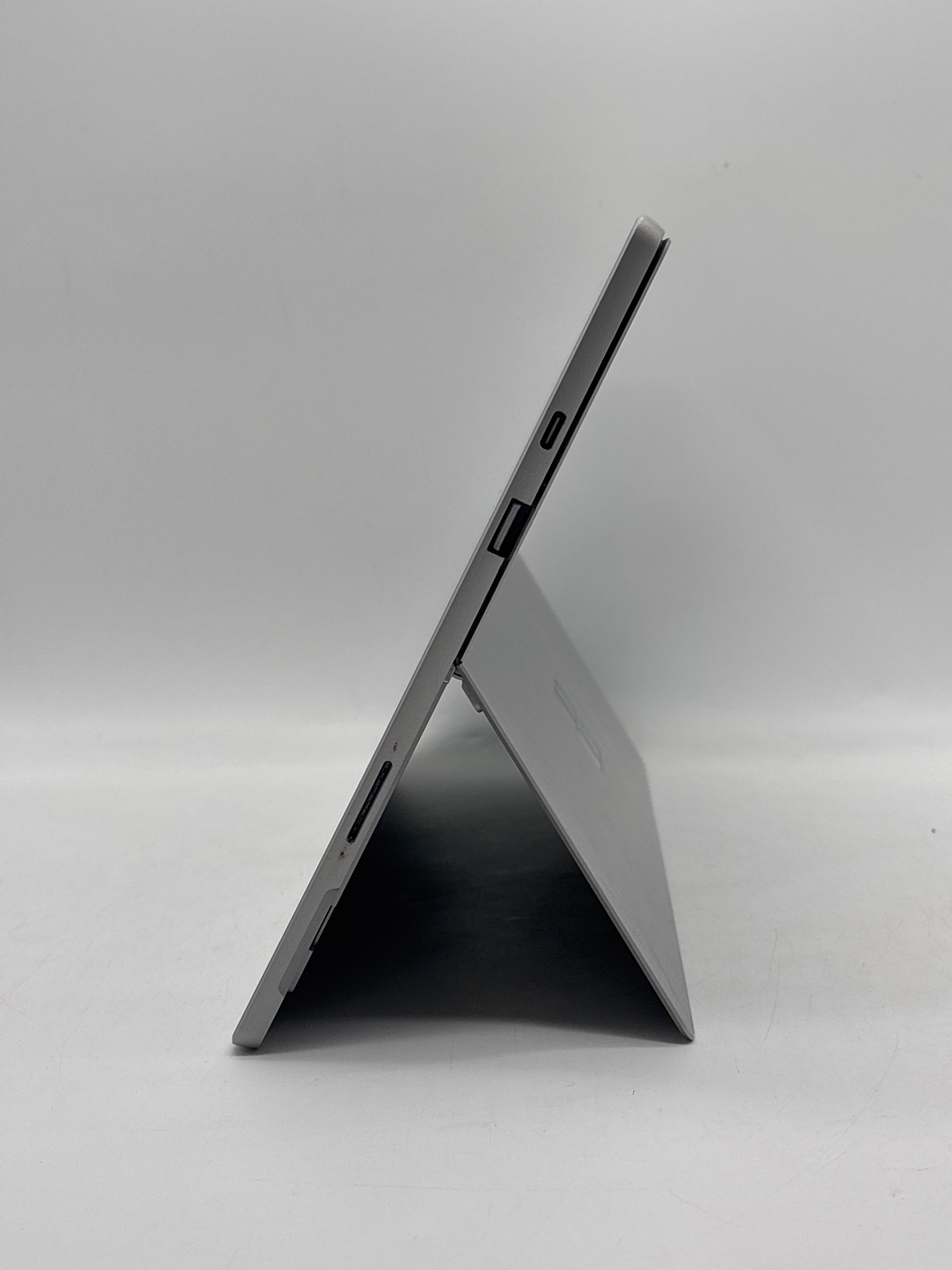 Microsoft Surface Pro 7 Touch i3-1005G1 4GB RAM 128GB SSD Used