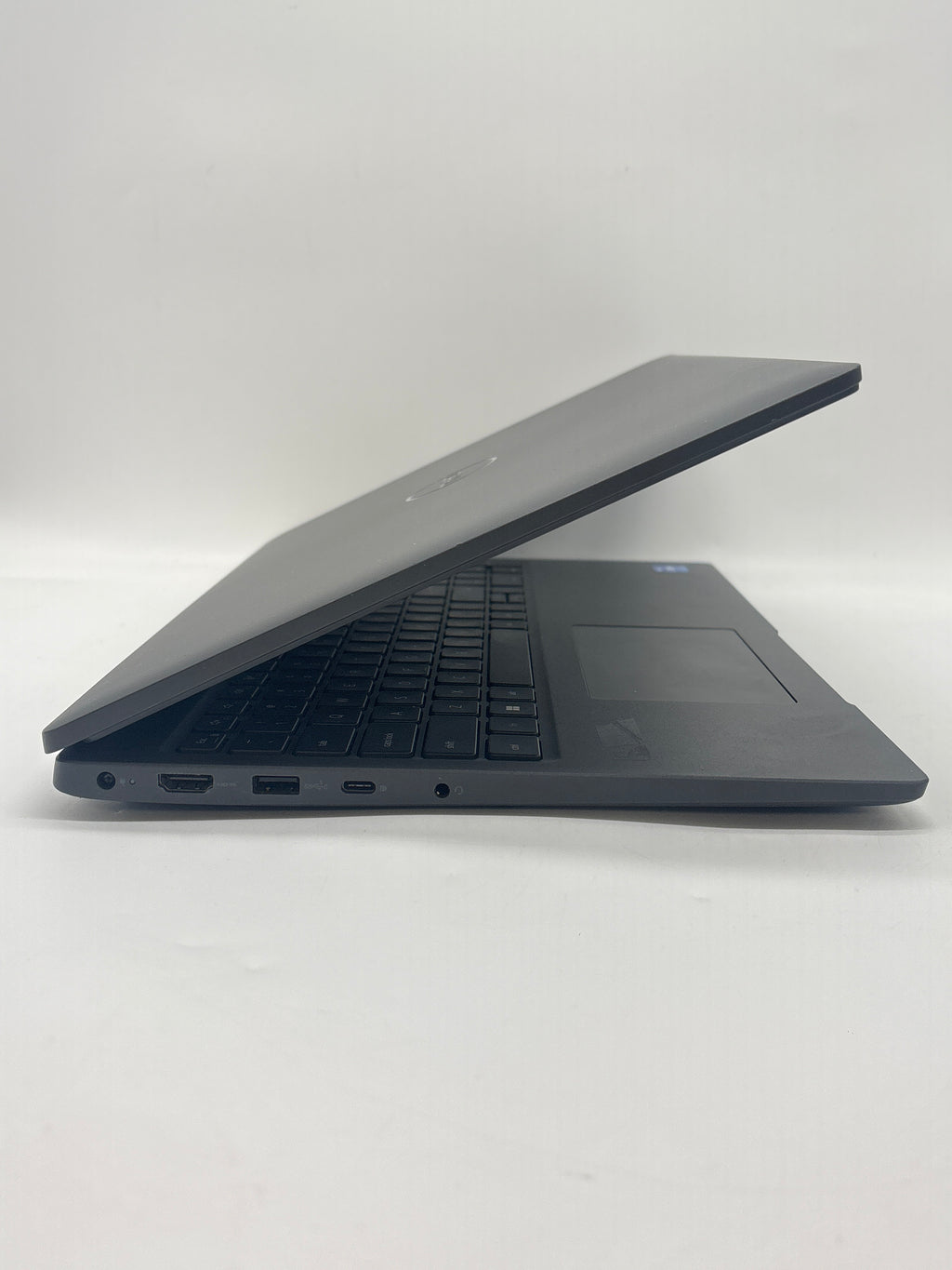 Dell Latitude 3540 15.6" Intel Core i5-1335U 8GB RAM 256GB SSD Black - Used