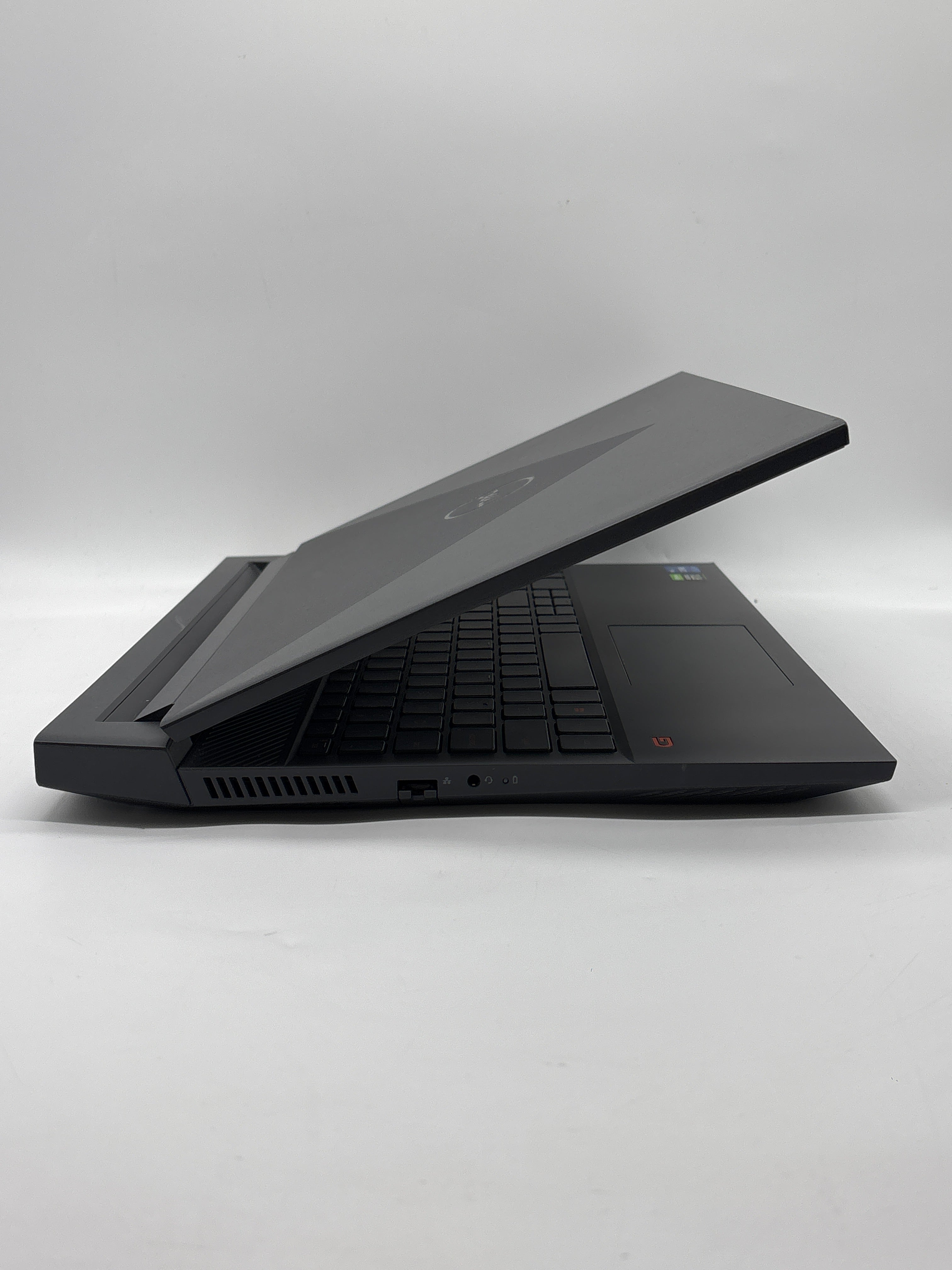 Dell G15 5551 15" Core i7-11800H 16GB RAM 512GB SSD RTX 3050 - Used