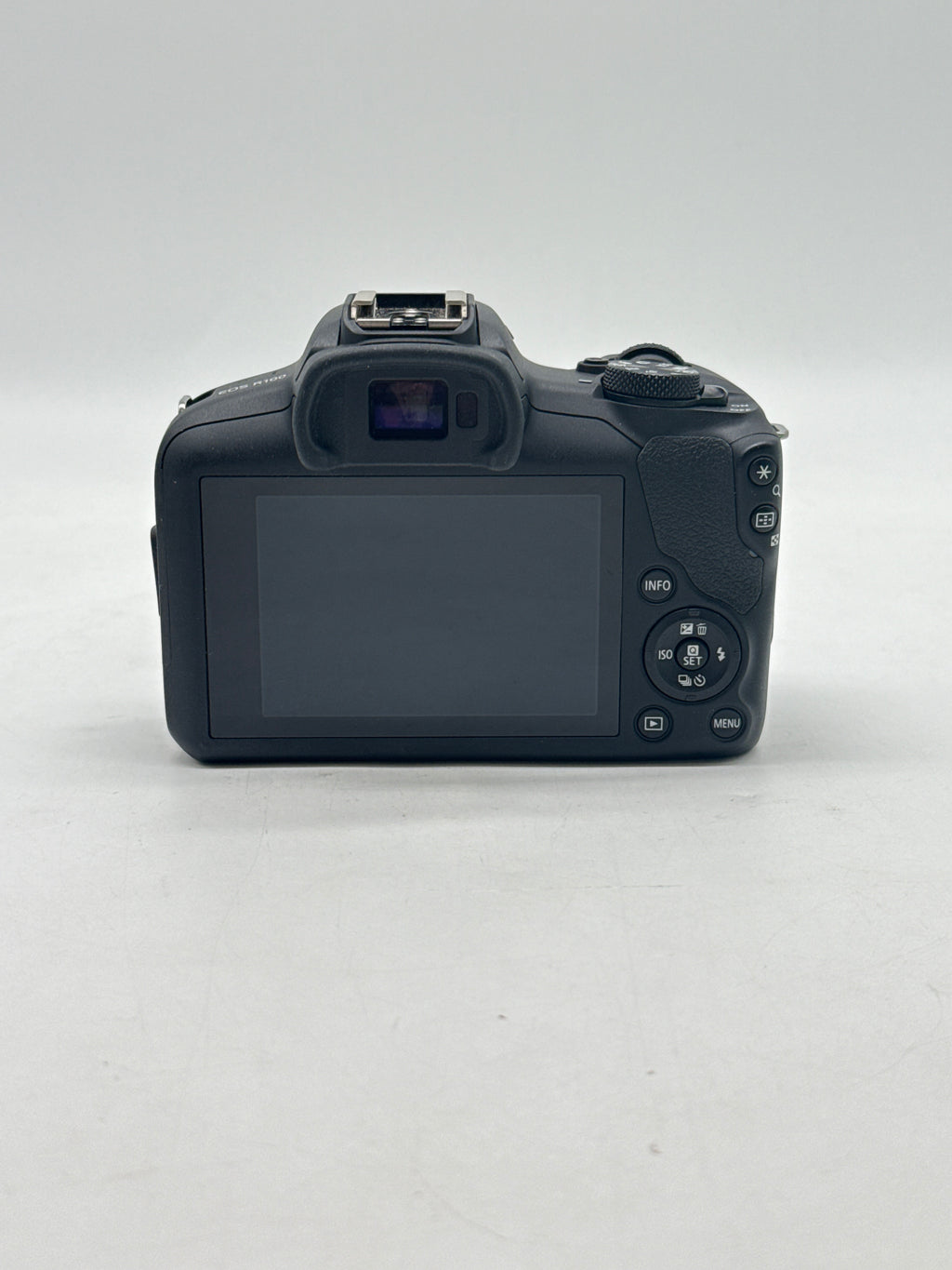 Canon EOS R100 24.1MP Mirrorless Camera w/ RF-S 18-45mm - Used